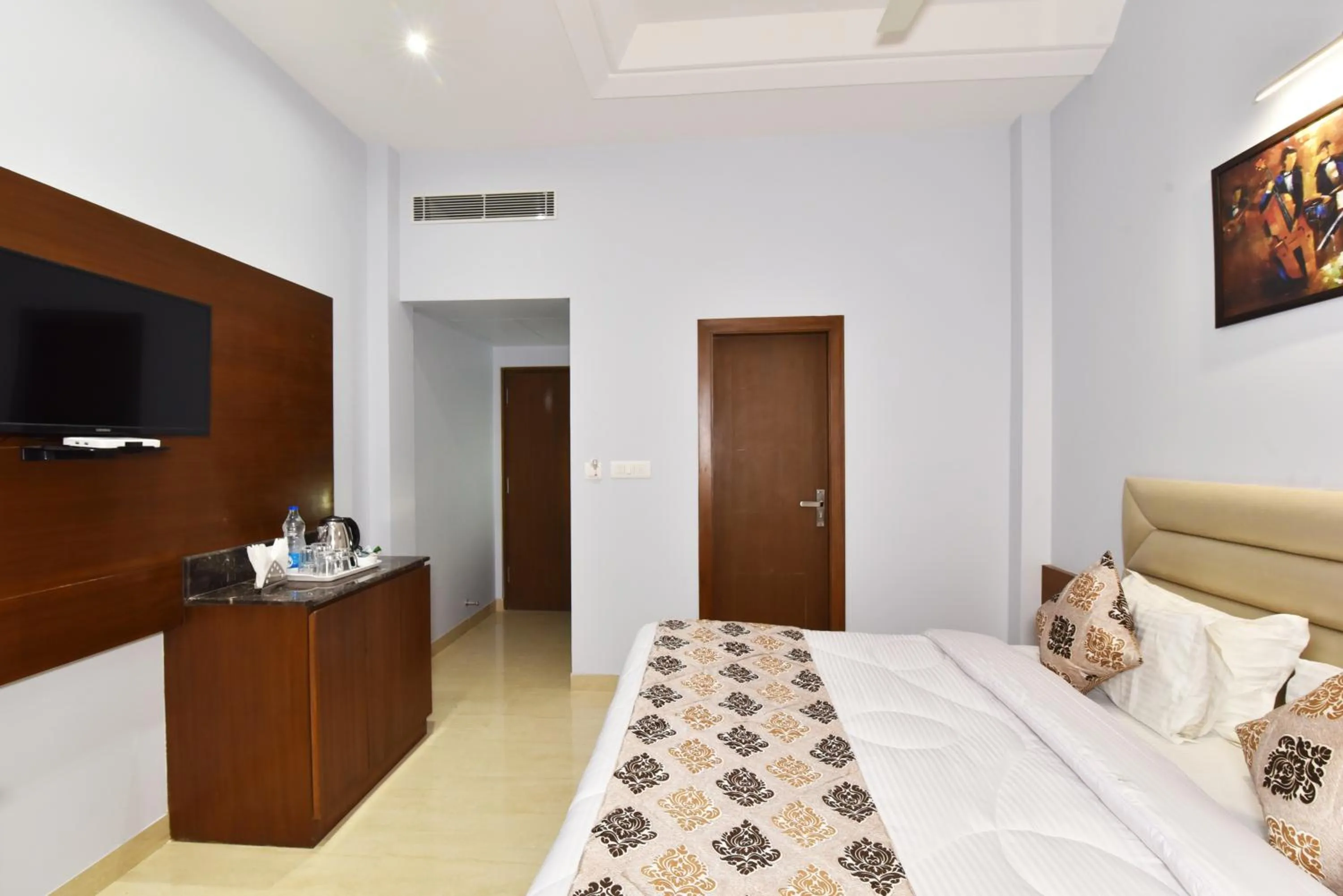 Bed in Hotel Vacation Inn