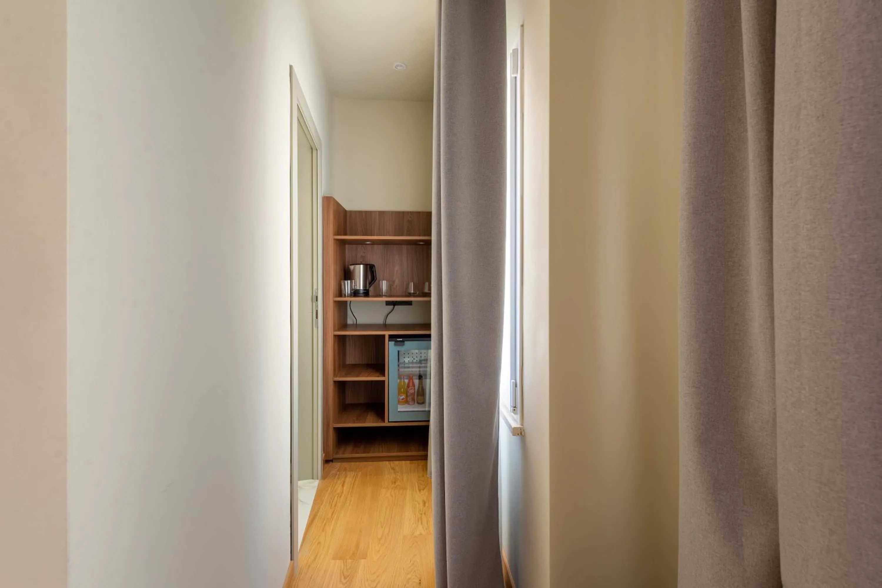 Coffee/tea facilities, Bed in ELICAL Exclusive Private Suites