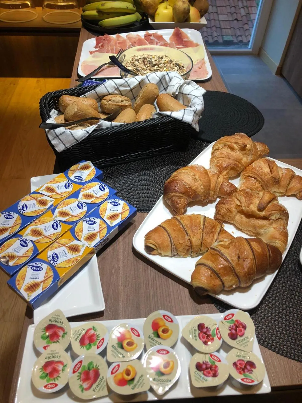 Breakfast in ELICAL Exclusive Private Suites