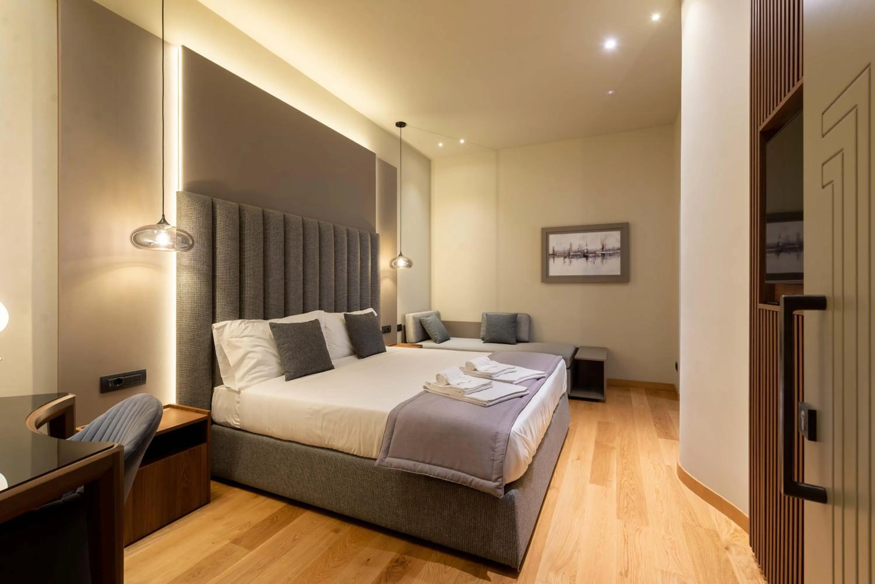 Bed in ELICAL Exclusive Private Suites