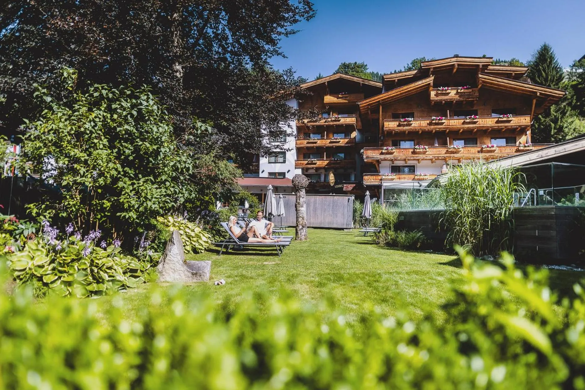 Property building in Hotel DIE SONNE