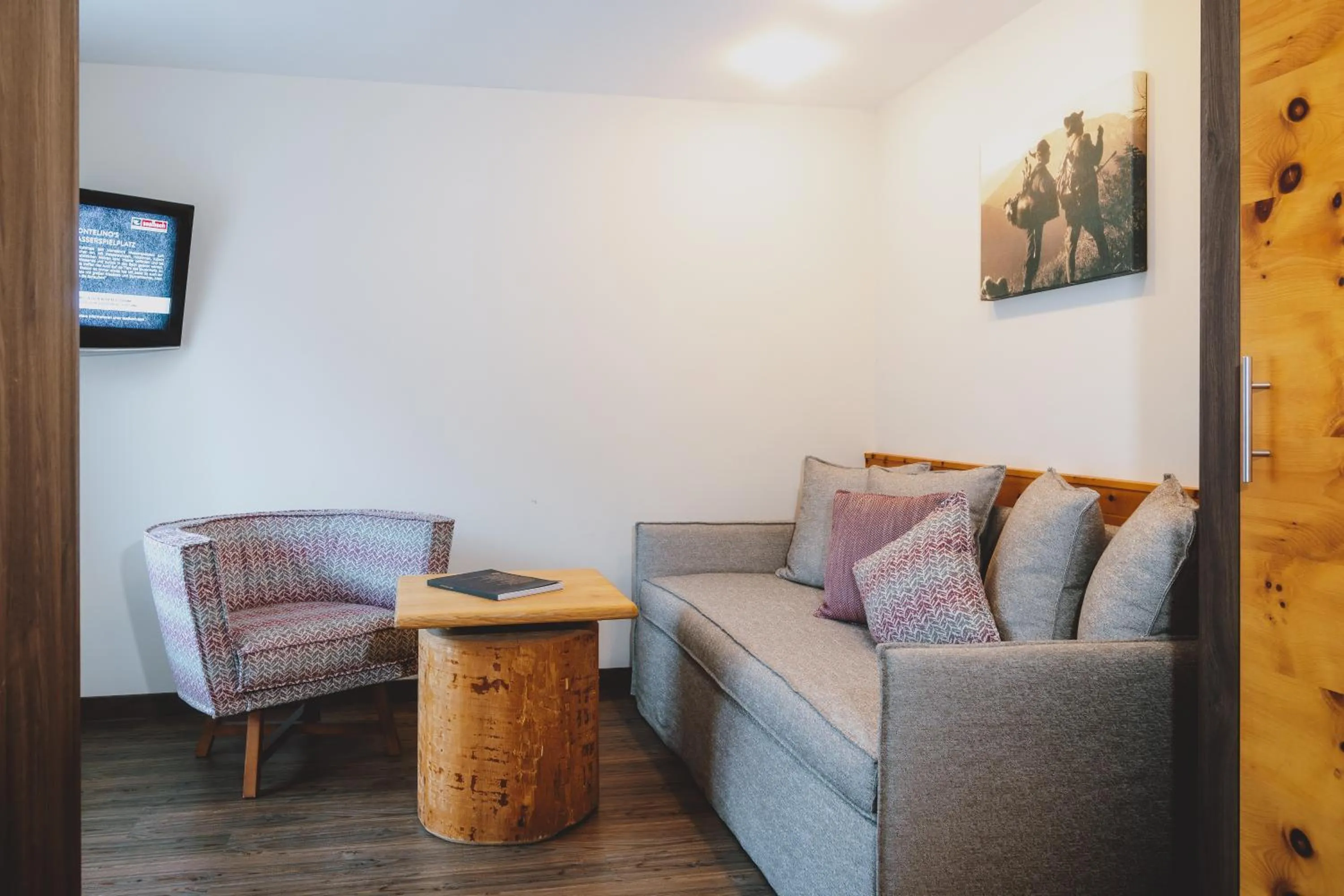 Photo of the whole room in Hotel DIE SONNE