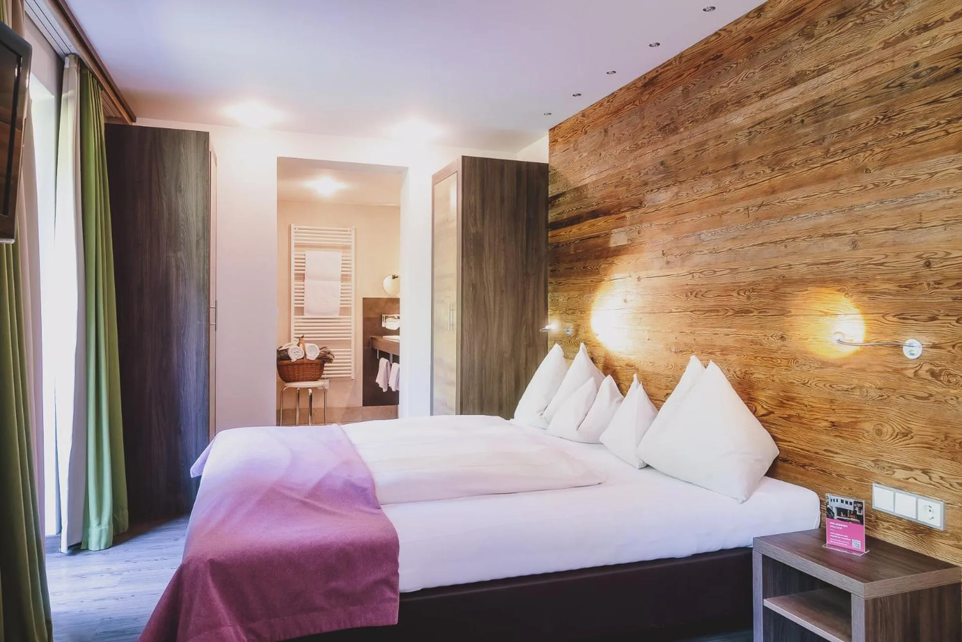 Bed in Hotel DIE SONNE