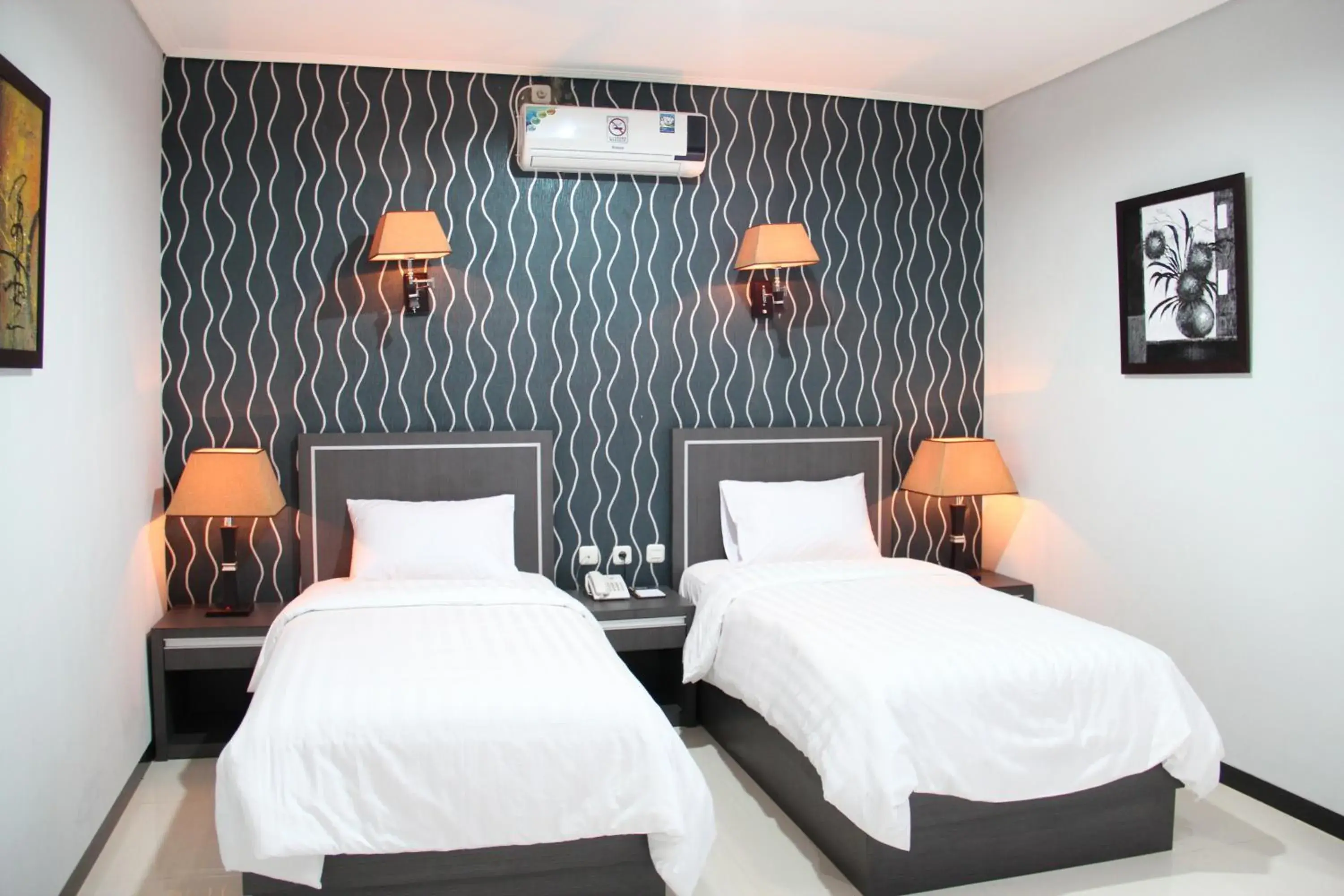 Bedroom in Hotel Victory Bandung Bedroom in Hotel Victory Bandung