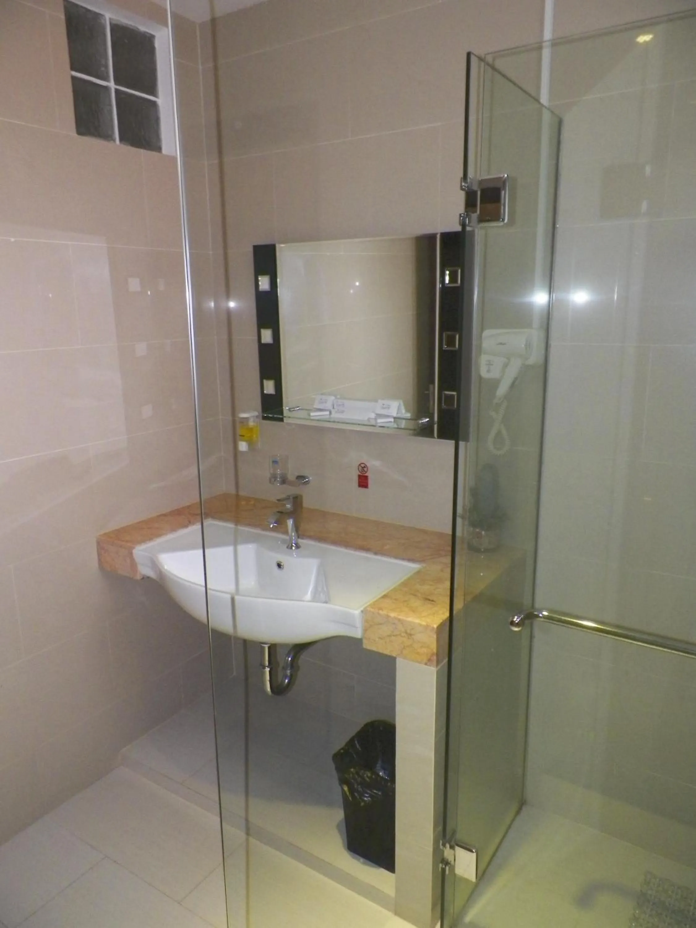 Bathroom in Hotel Victory Bandung