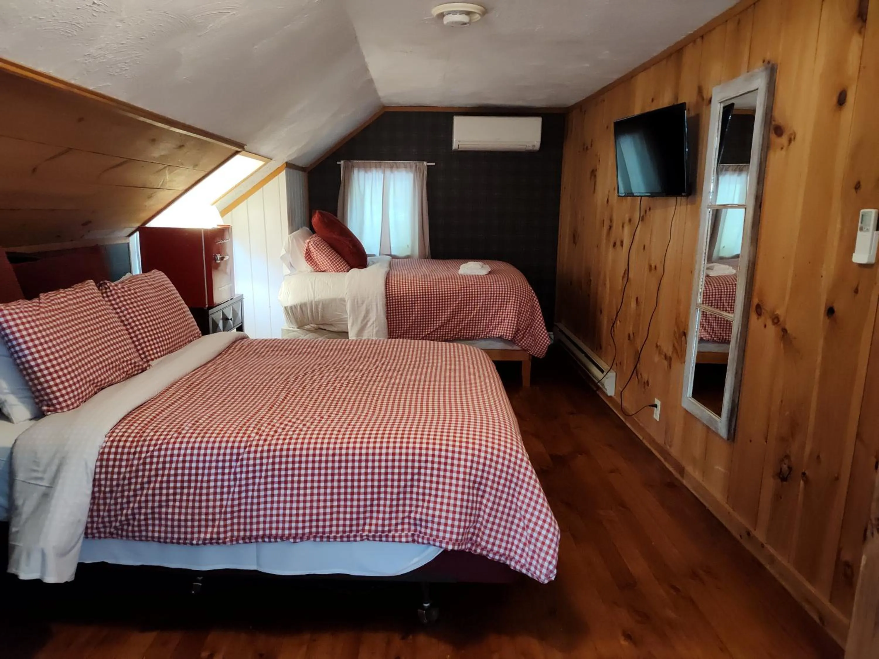 Bed in Doveberry Inn