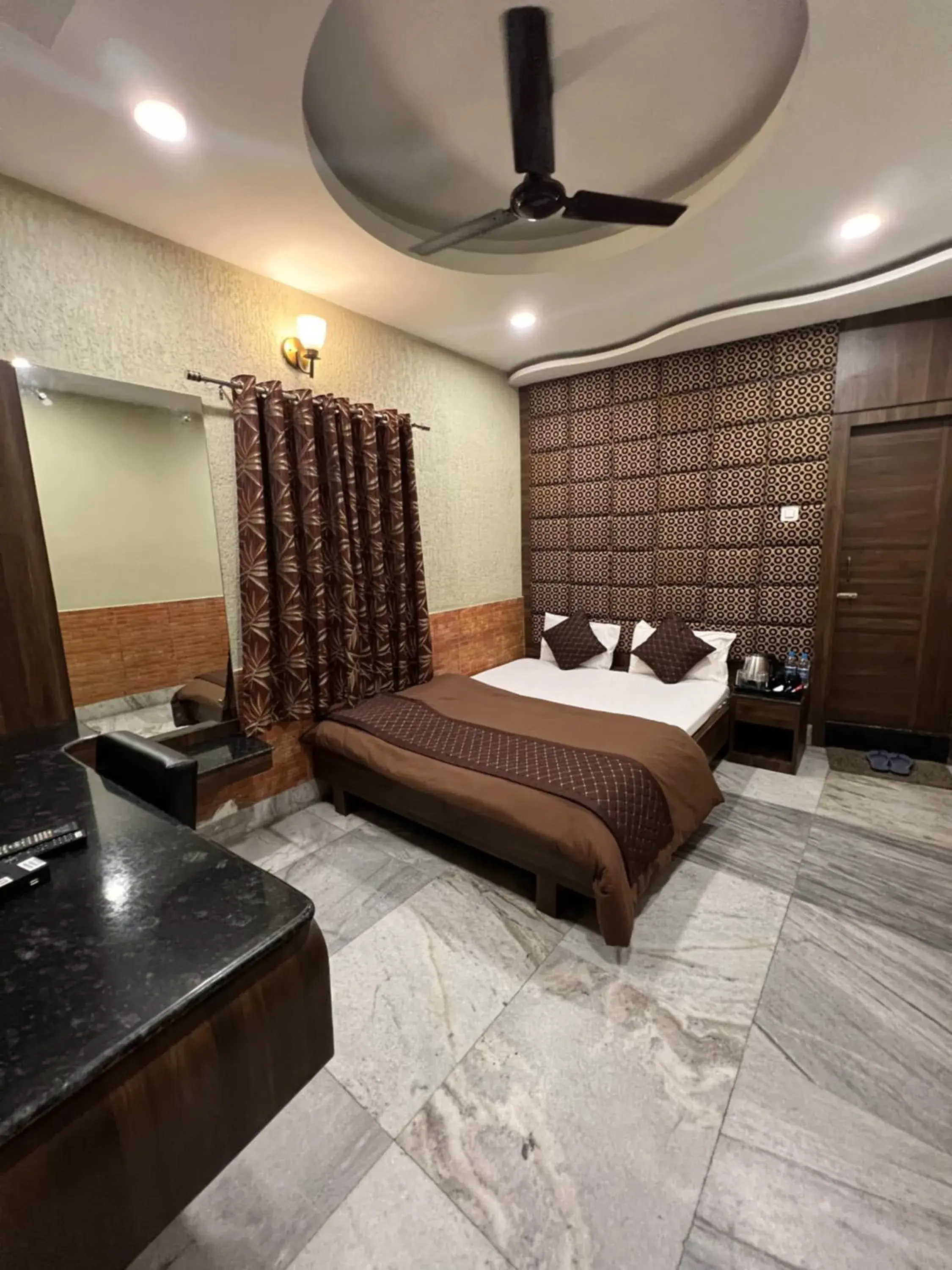 Queen Room in Hotel Sabera Queen Room in Hotel Sabera