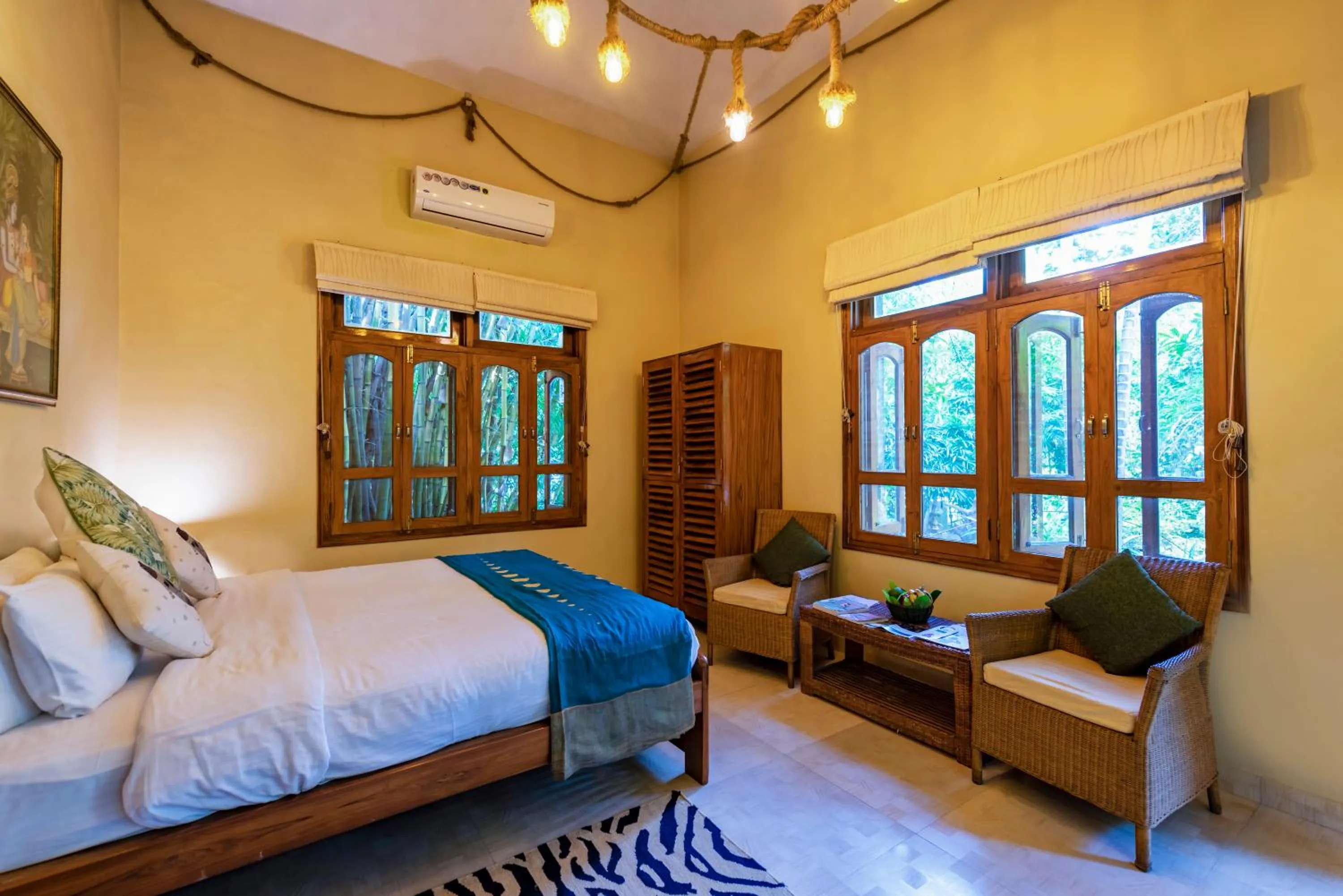 Bed in Pench Jungle Camp