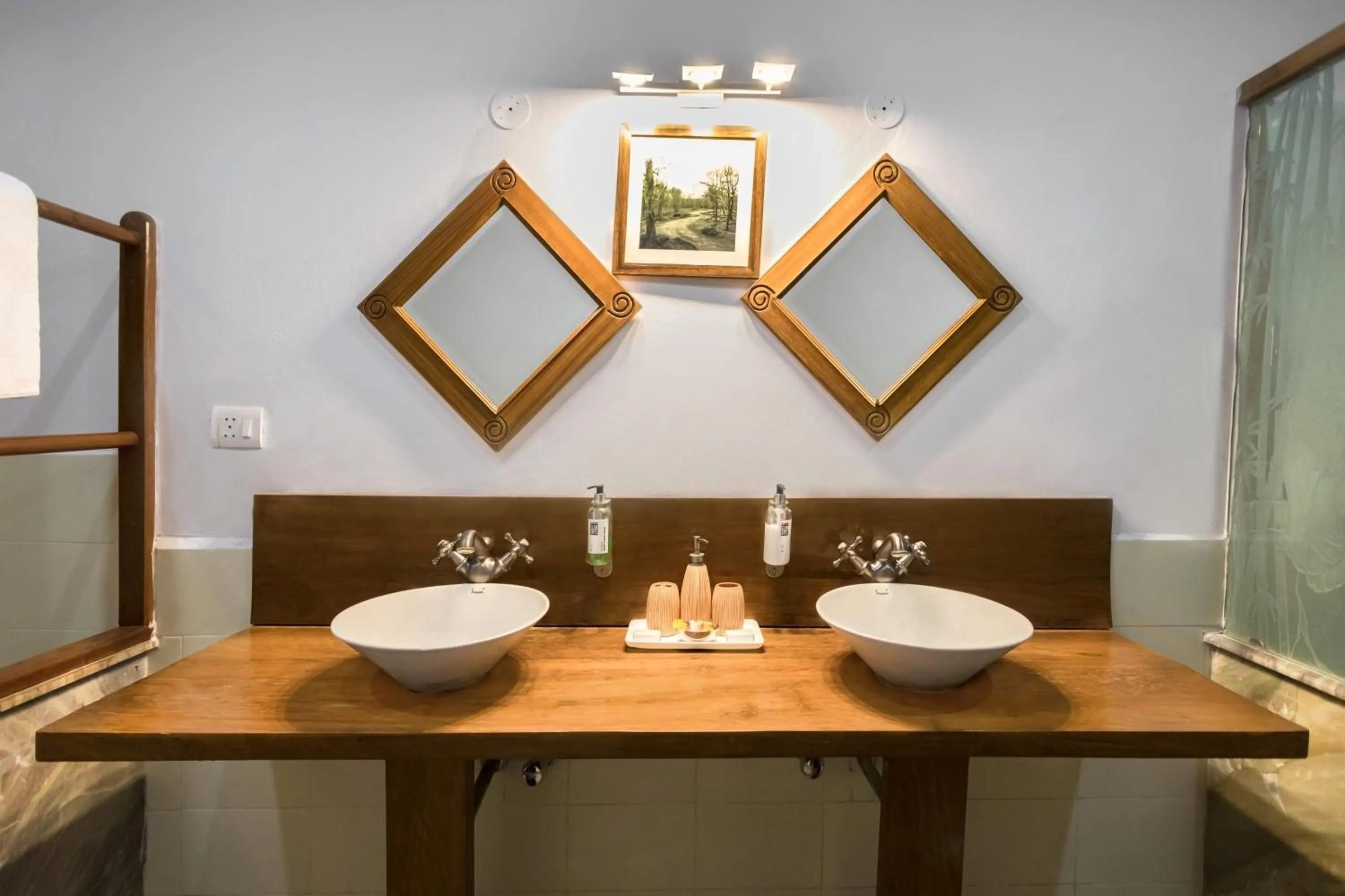 Bathroom in Pench Jungle Camp