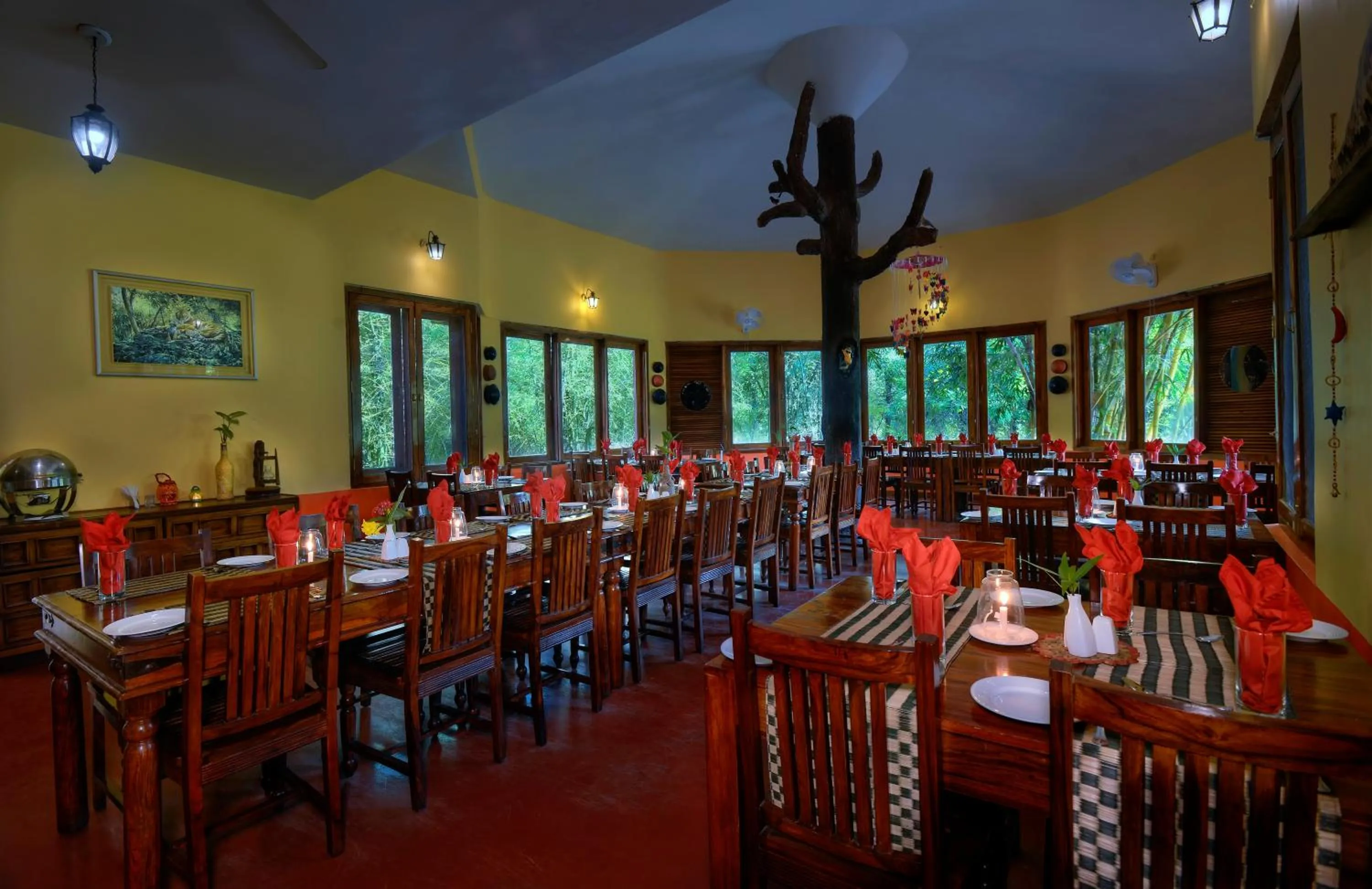 Restaurant/places to eat in Pench Jungle Camp