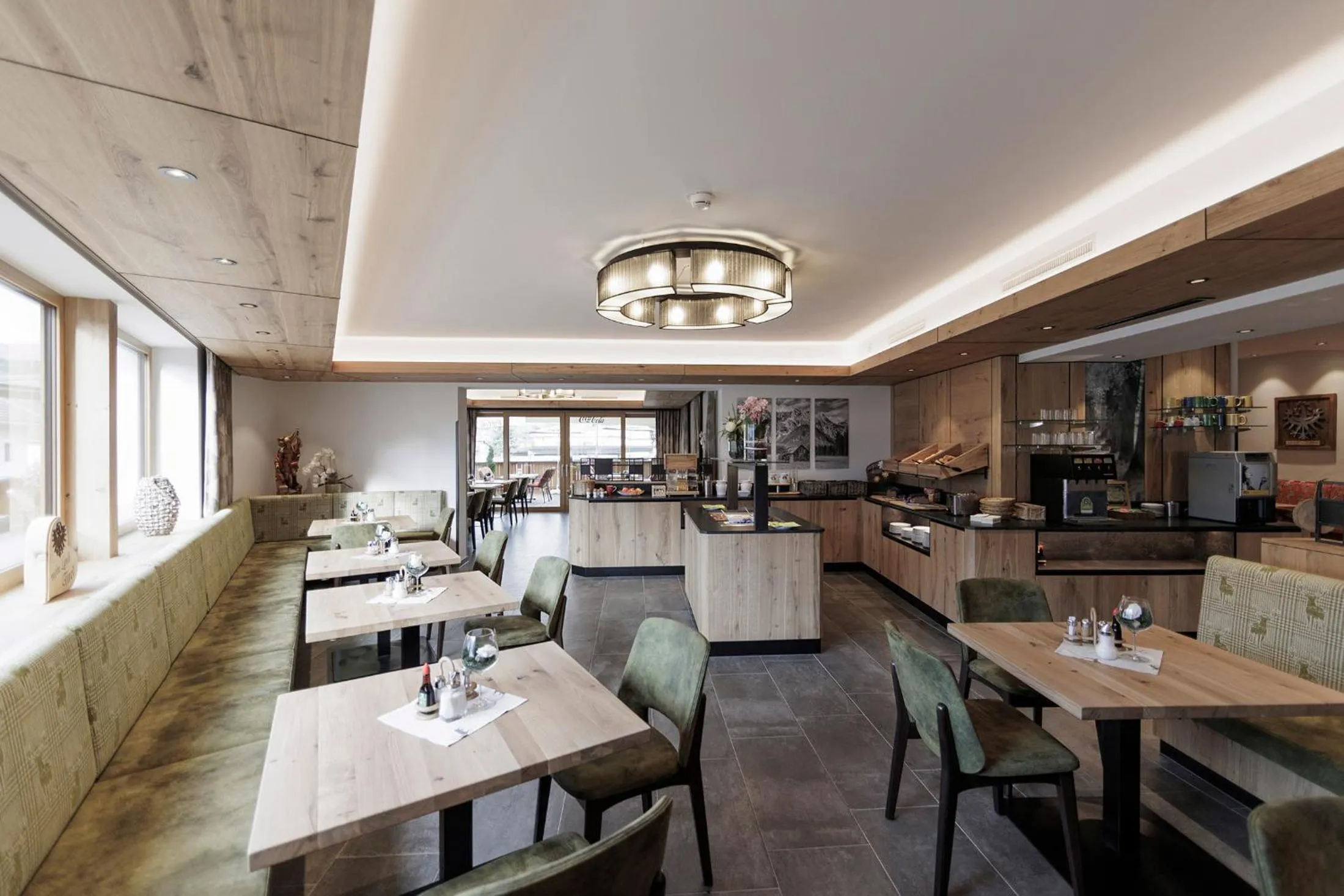 Restaurant/places to eat in Hotel Neuwirt