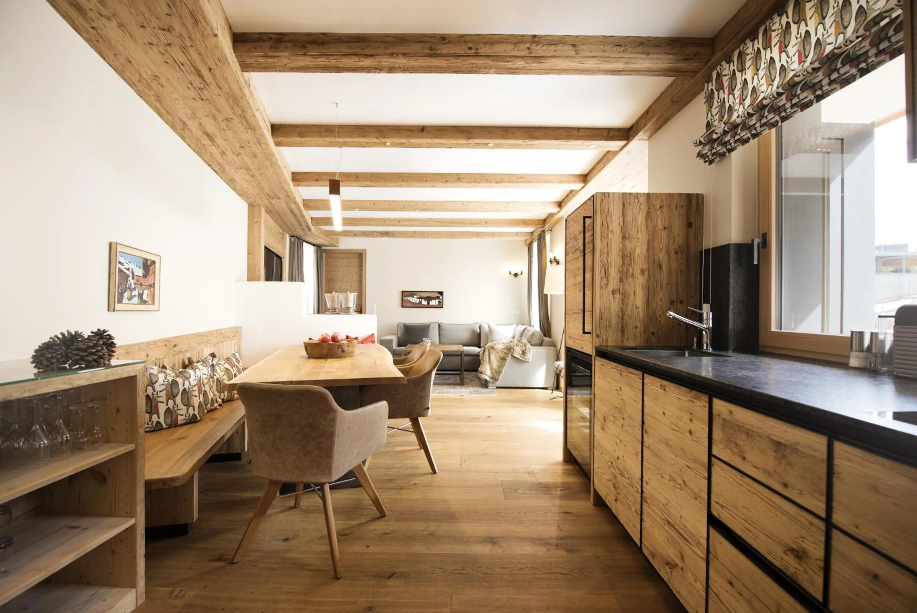 Kitchen or kitchenette in Galzig Lodge