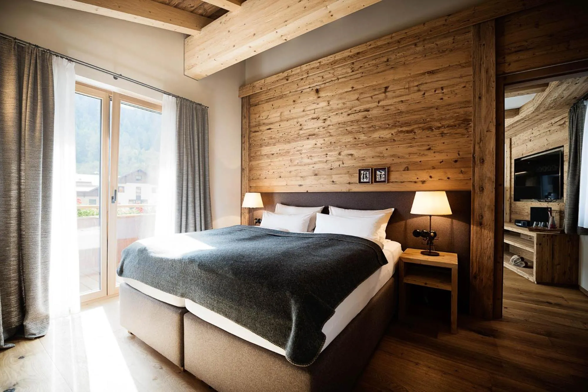 Bed in Galzig Lodge