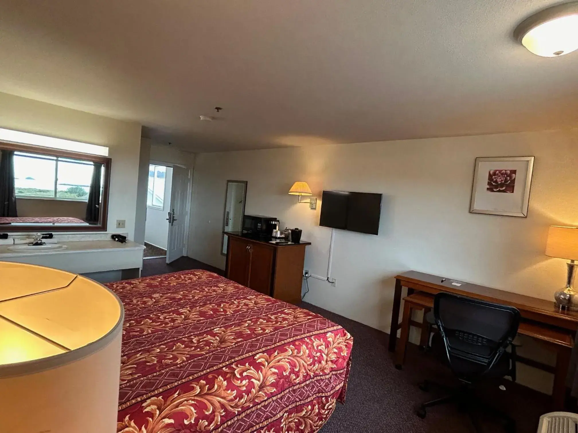 Bed in Bayview Inn Bed in Bayview Inn