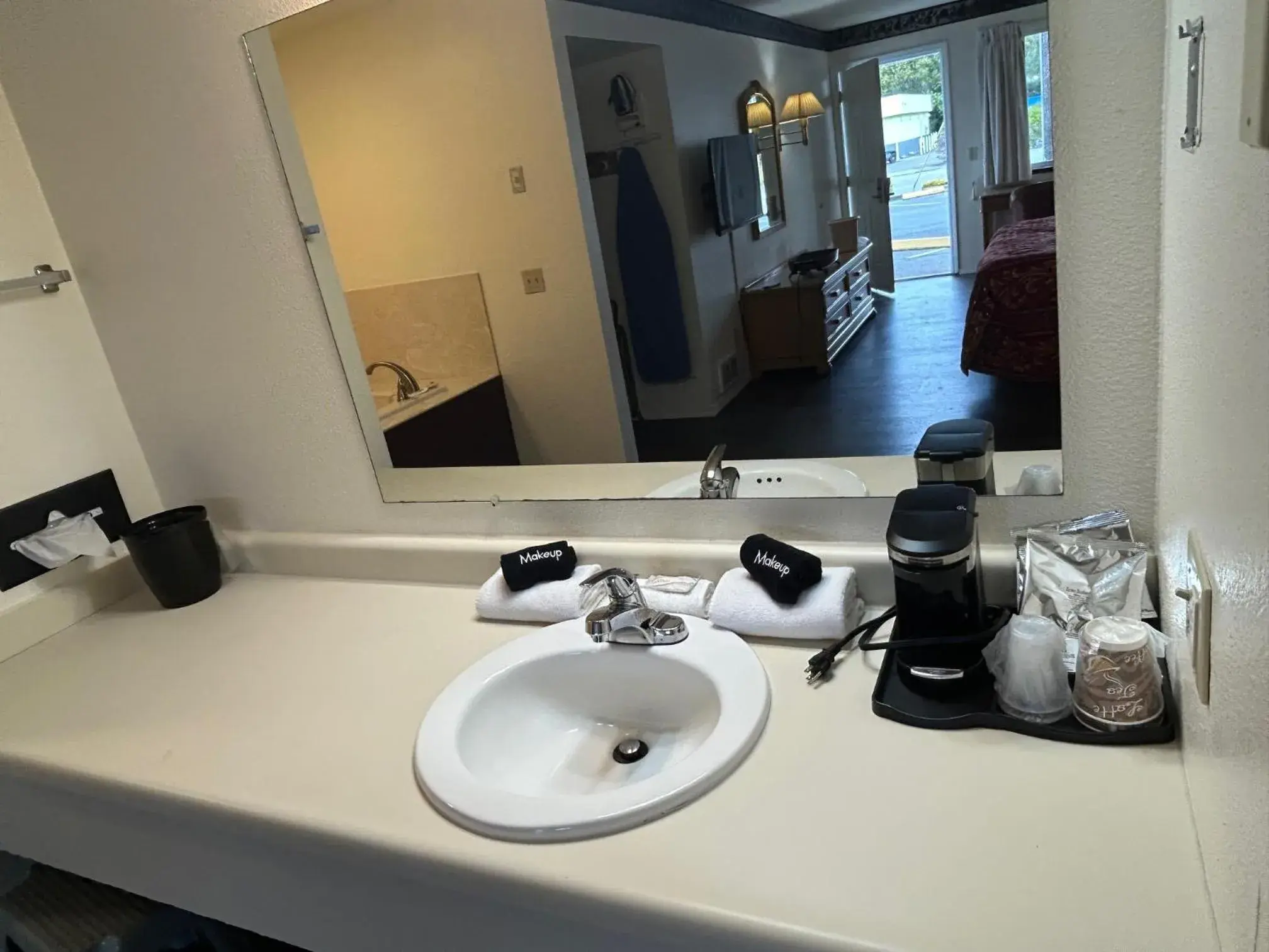 Bayview Inn Bayview Inn