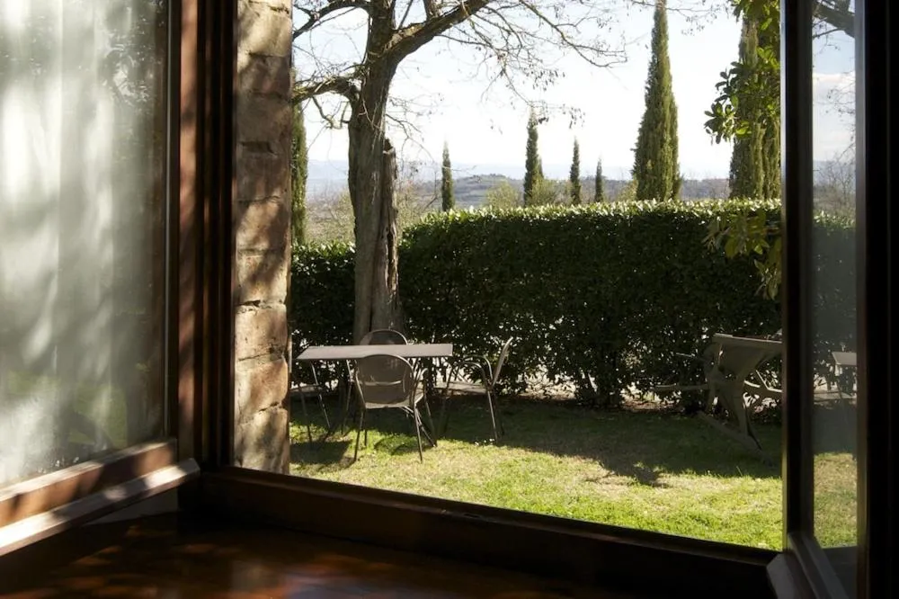 Garden view in Agriturismo Cavalierino