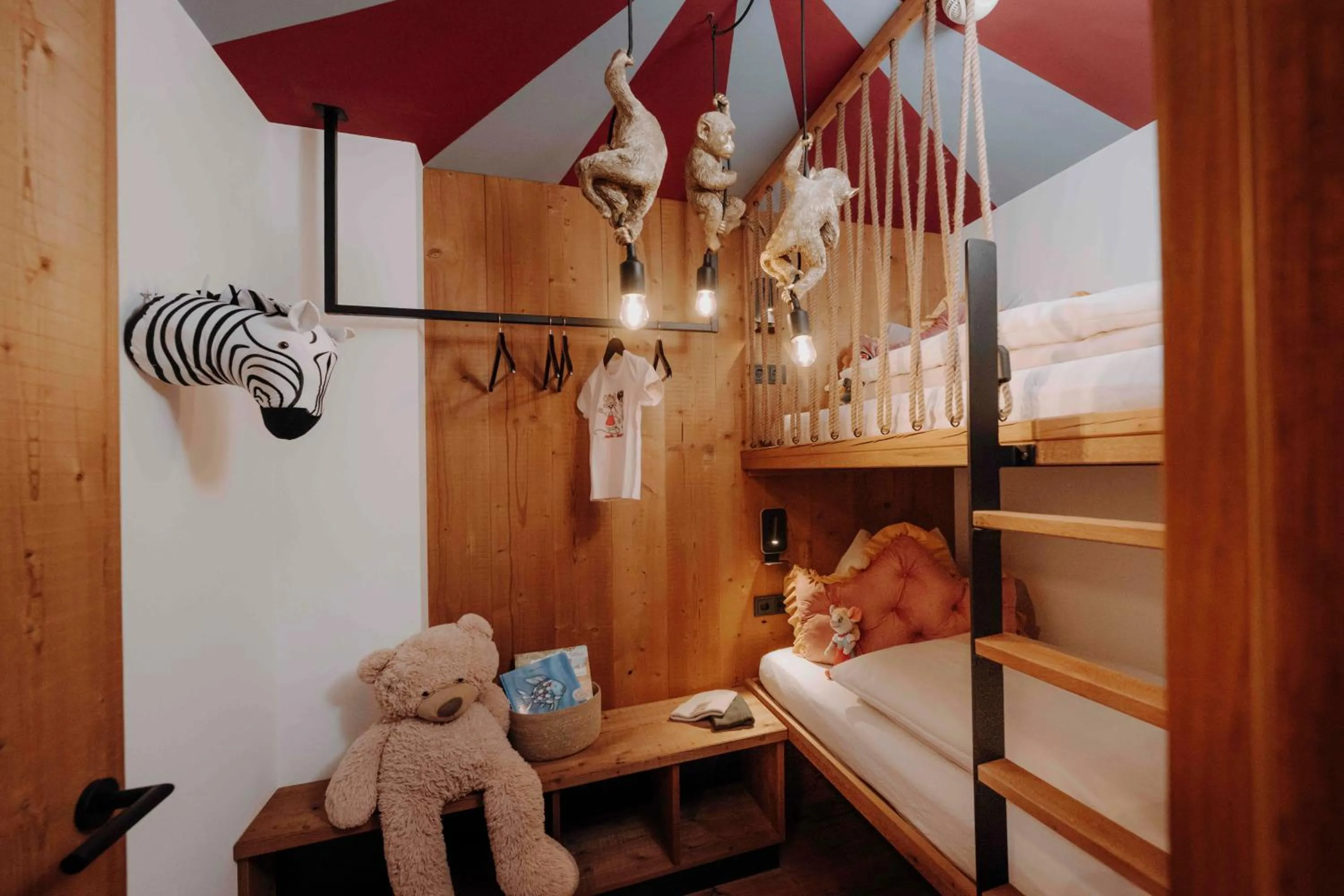 children, Bed in Gut Wenghof - Family Resort Werfenweng