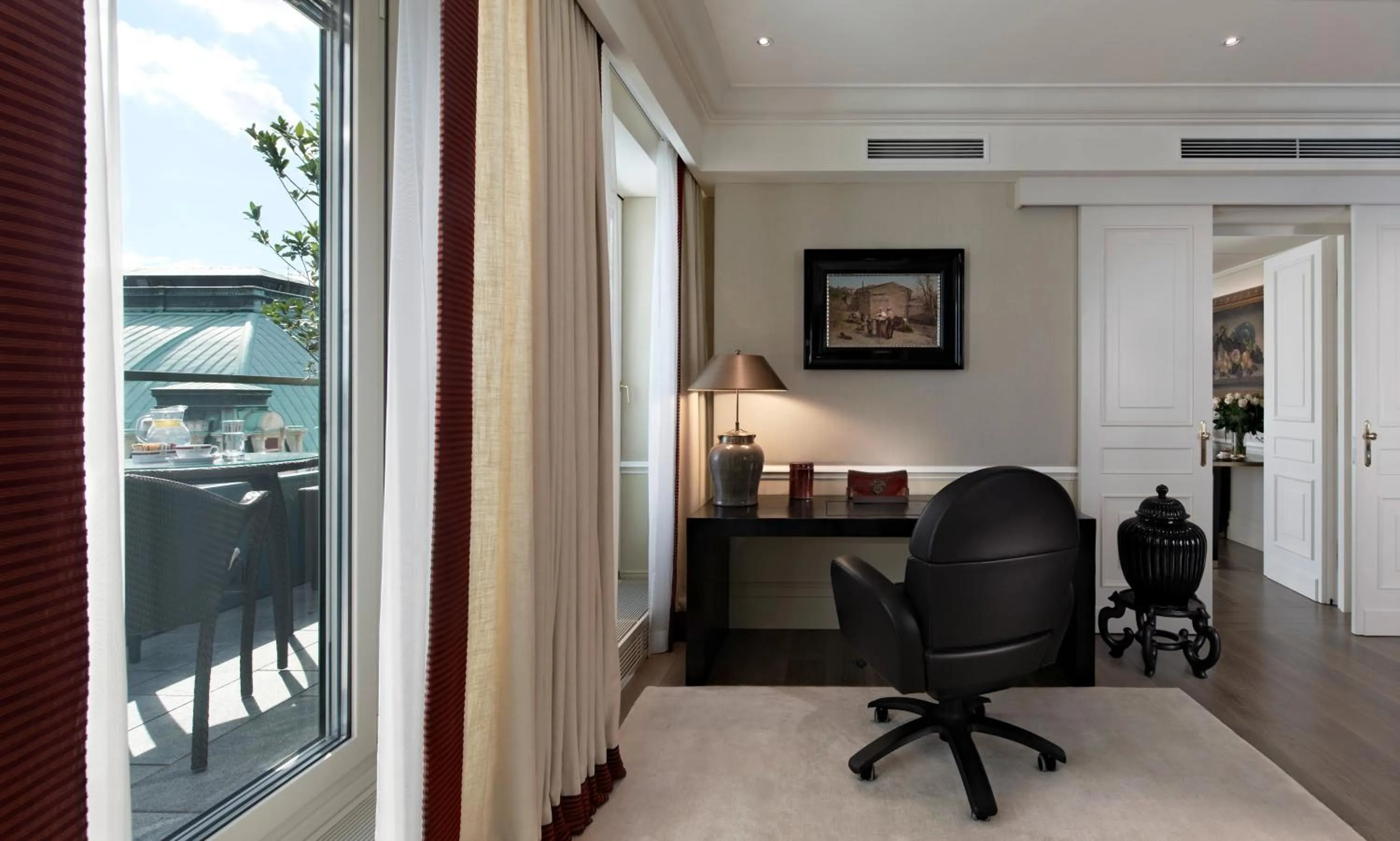 Living room in Hotel Sacher Wien