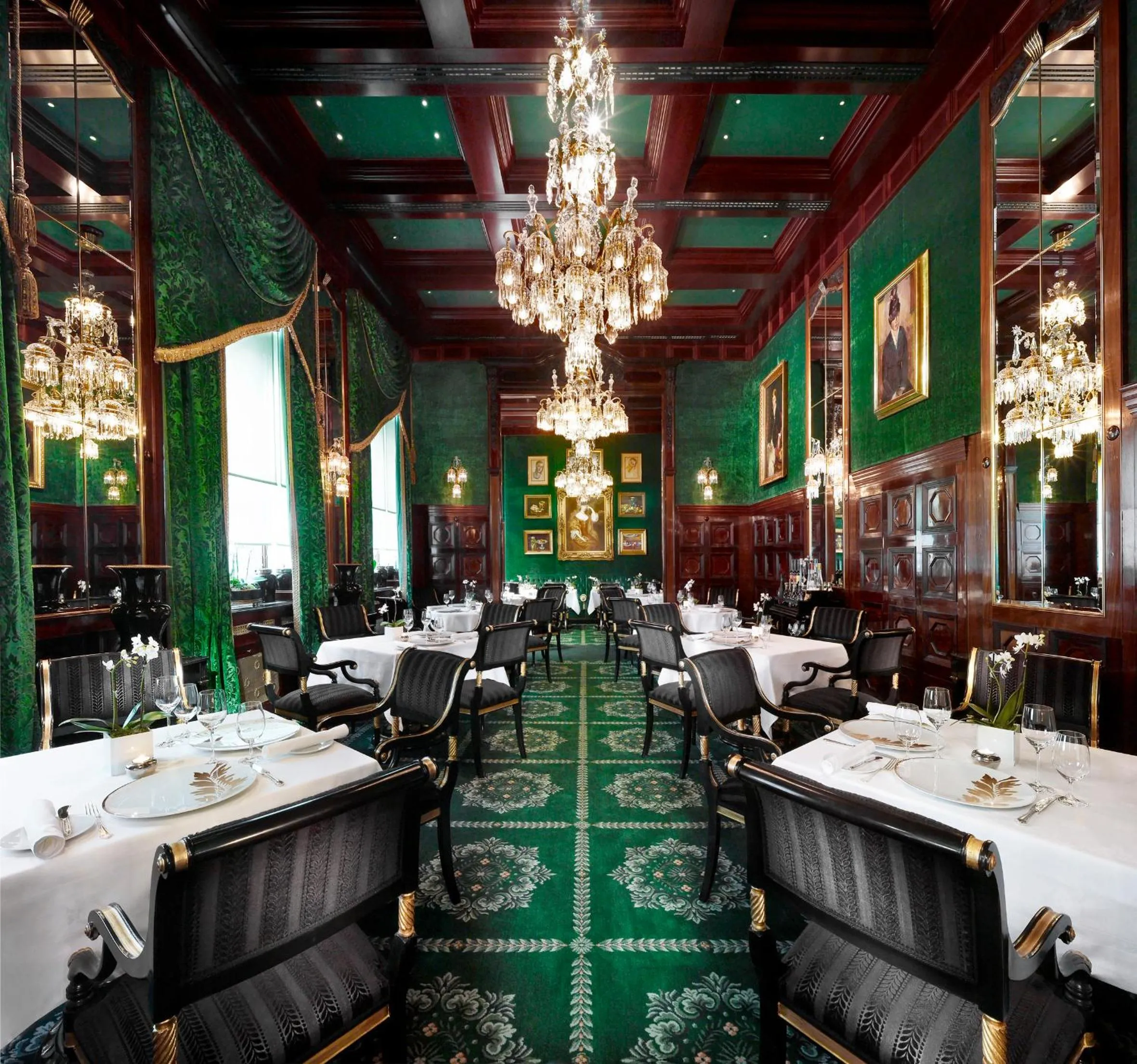 Restaurant/places to eat in Hotel Sacher Wien