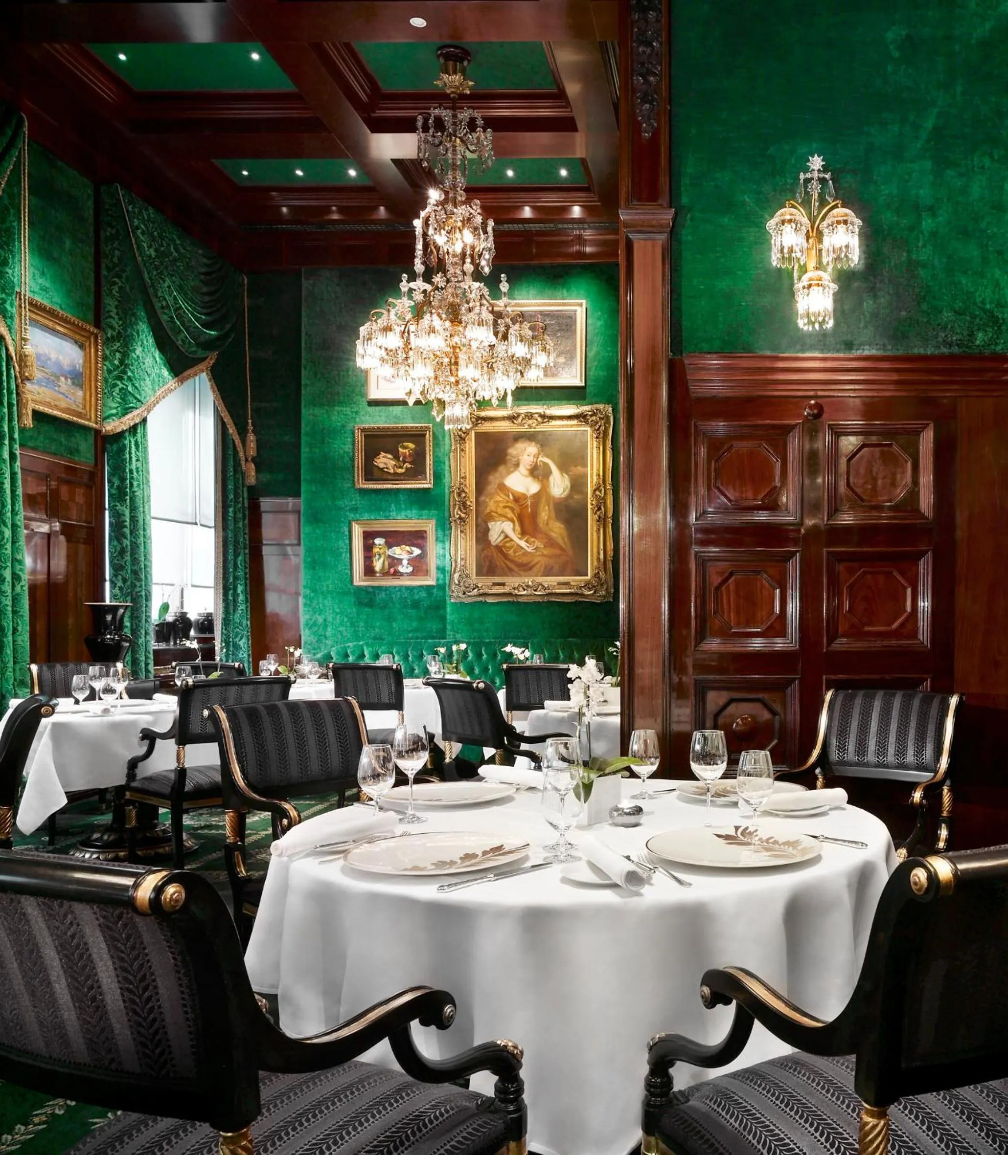 Restaurant/places to eat in Hotel Sacher Wien
