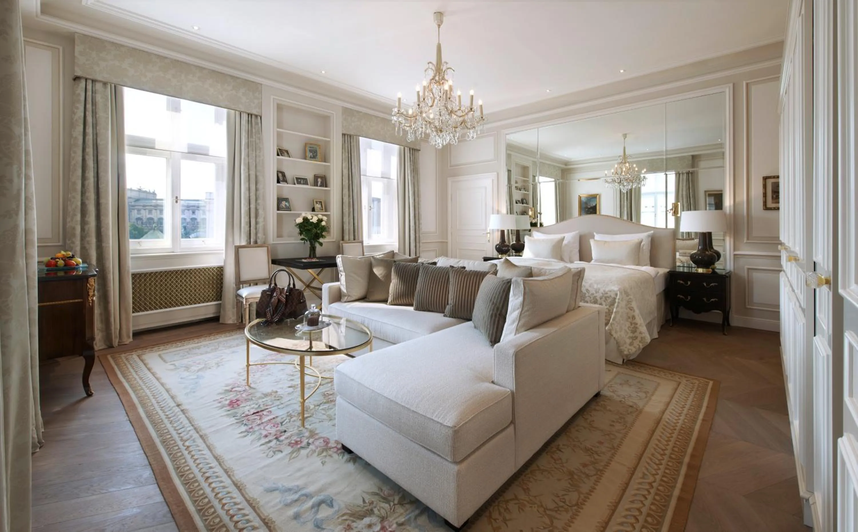 Living room, Bed in Hotel Sacher Wien