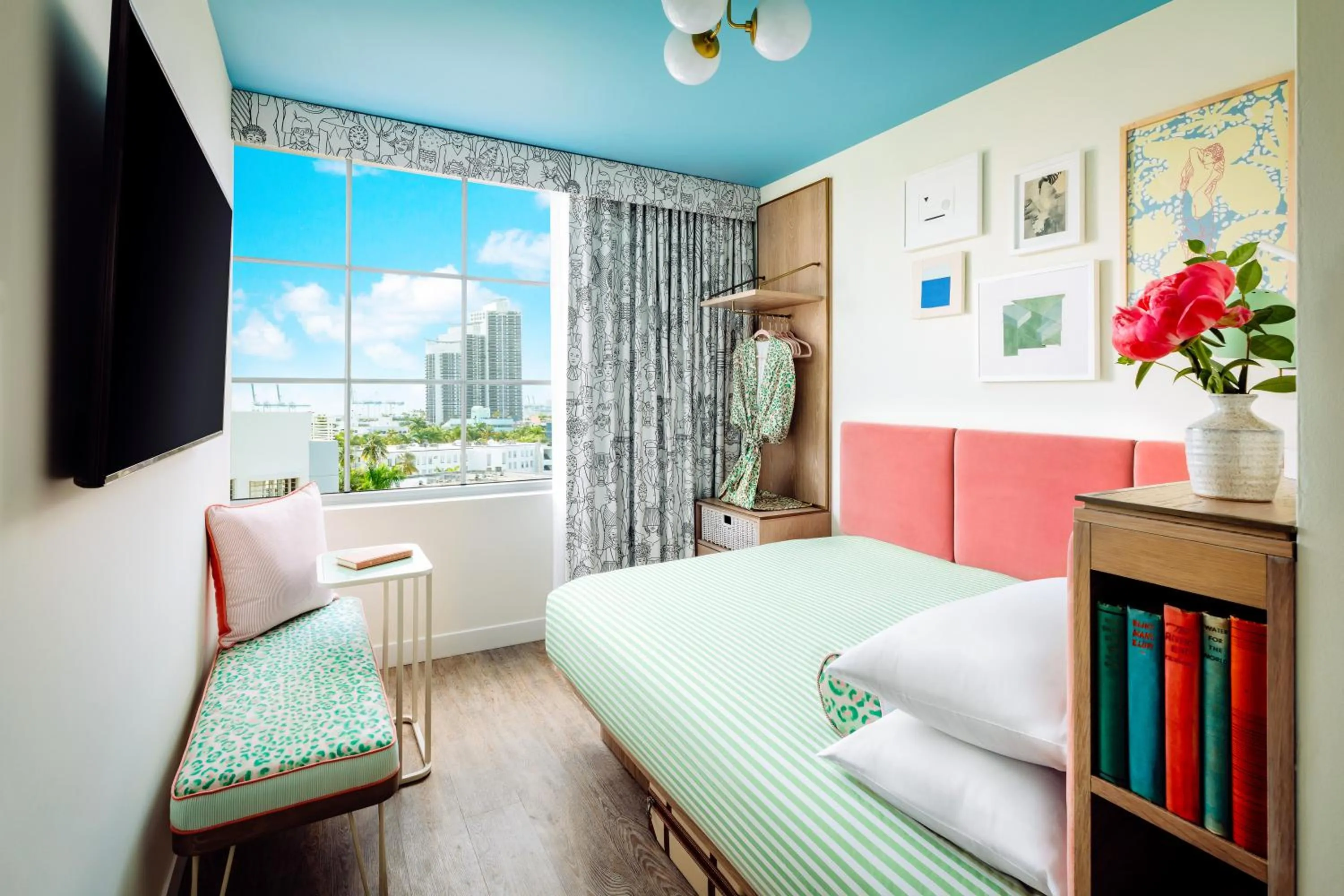 Photo of the whole room, Bed in The Goodtime Hotel, Miami Beach a Tribute Portfolio Hotel