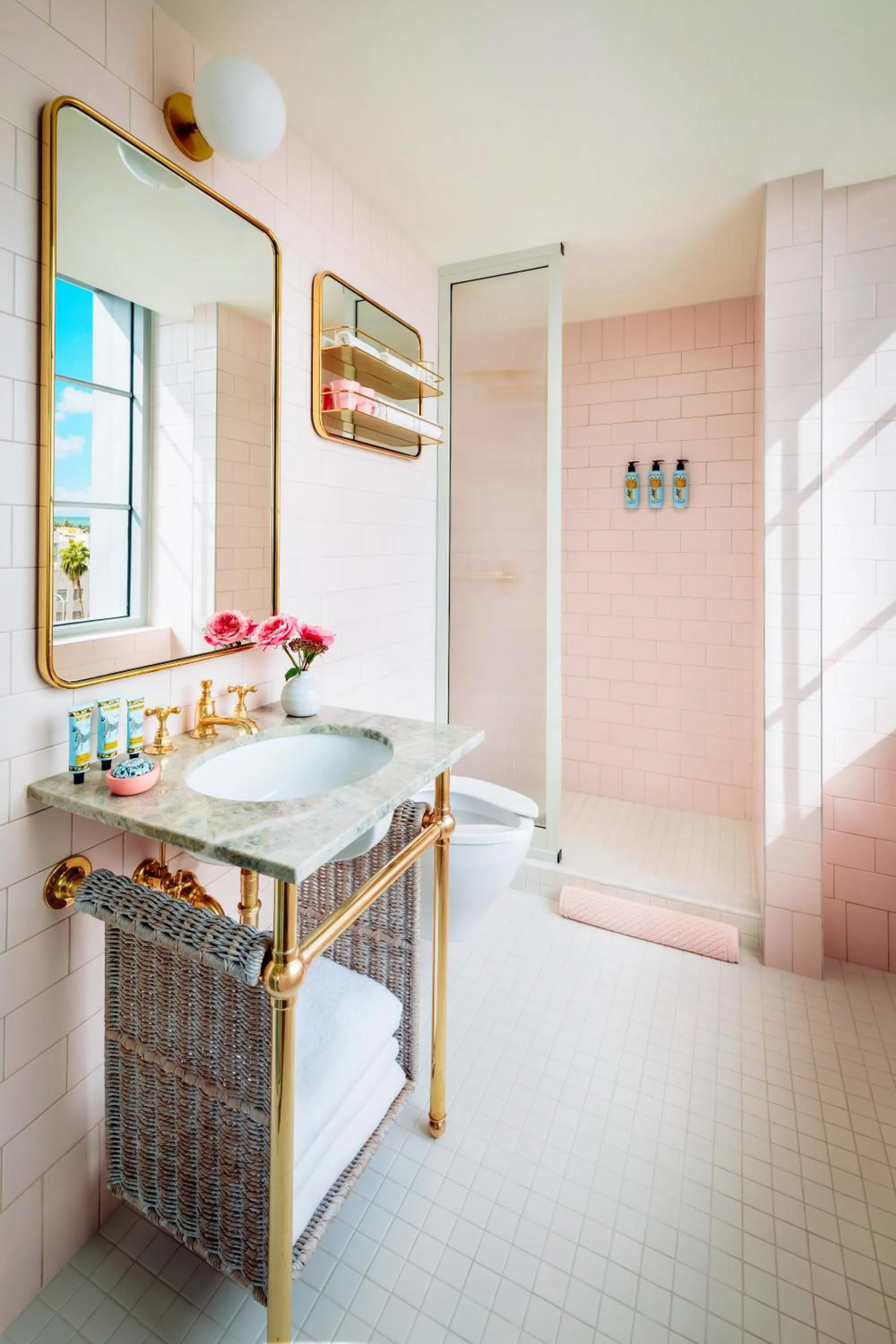 Bathroom in The Goodtime Hotel, Miami Beach a Tribute Portfolio Hotel