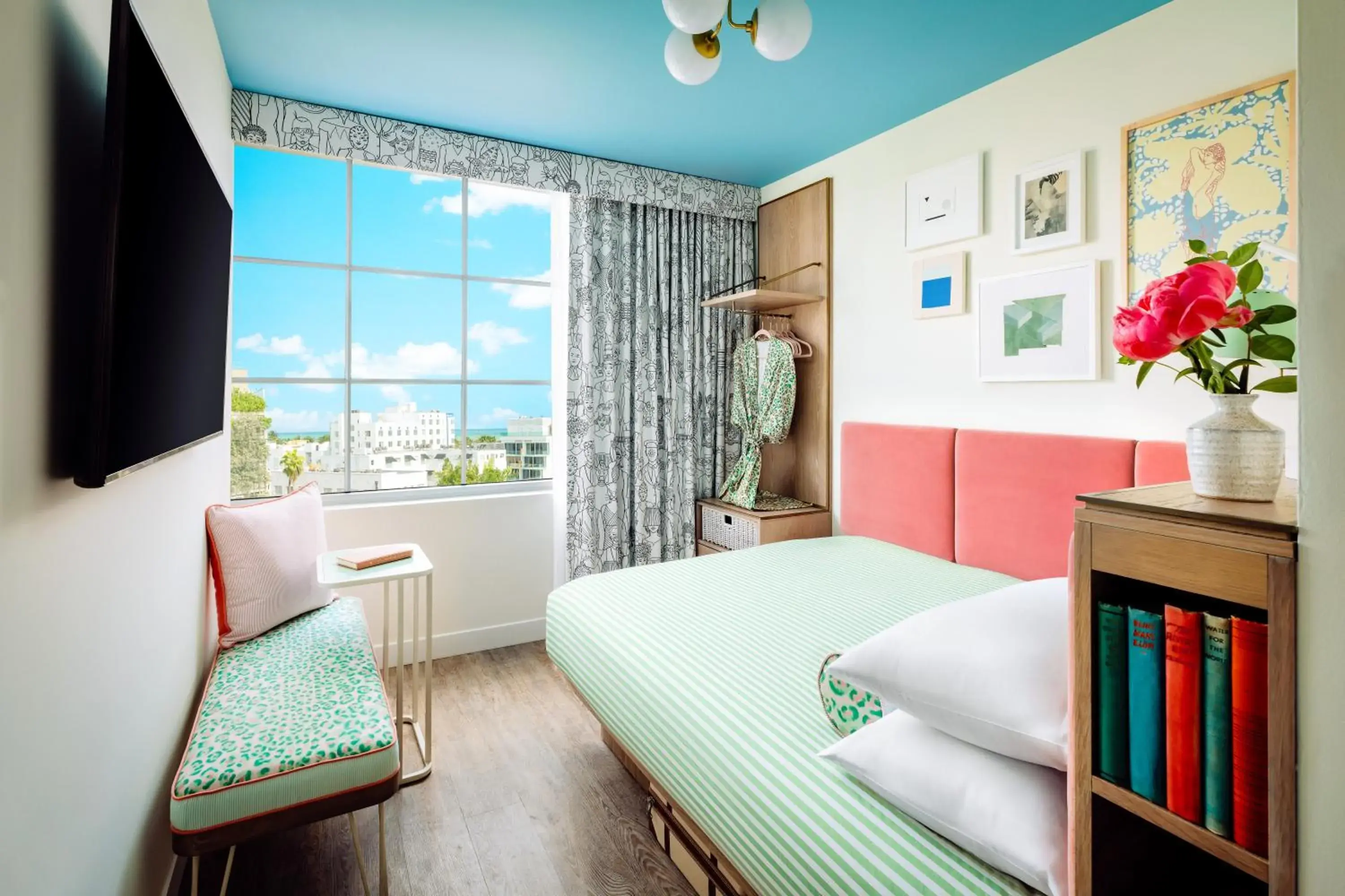 View (from property/room), Bed in The Goodtime Hotel, Miami Beach a Tribute Portfolio Hotel View (from property/room), Bed in The Goodtime Hotel, Miami Beach a Tribute Portfolio Hotel