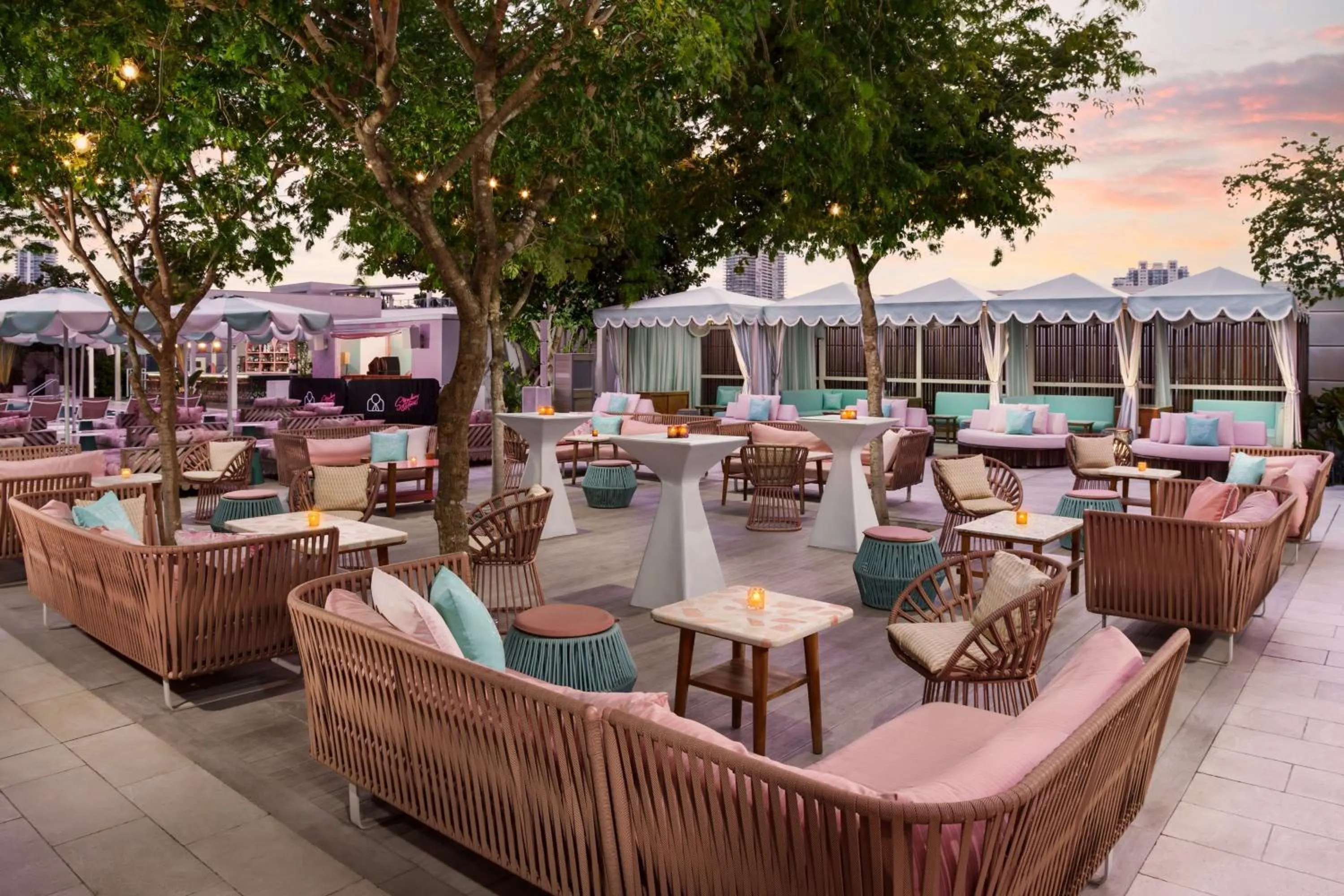 Swimming pool in The Goodtime Hotel, Miami Beach a Tribute Portfolio Hotel