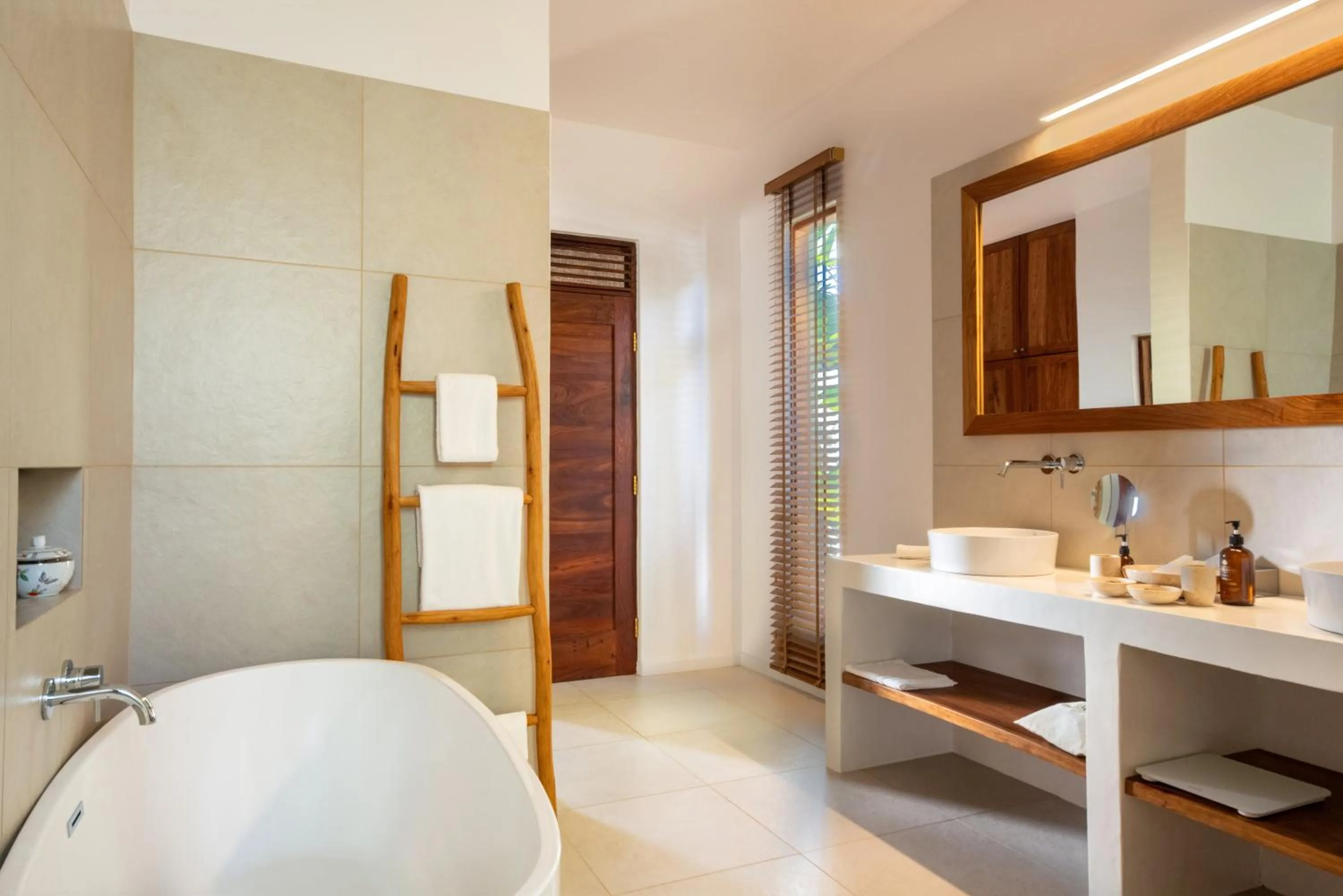 Shower in Zanzibar White Sand Luxury Villas & Spa - Relais & Chateaux