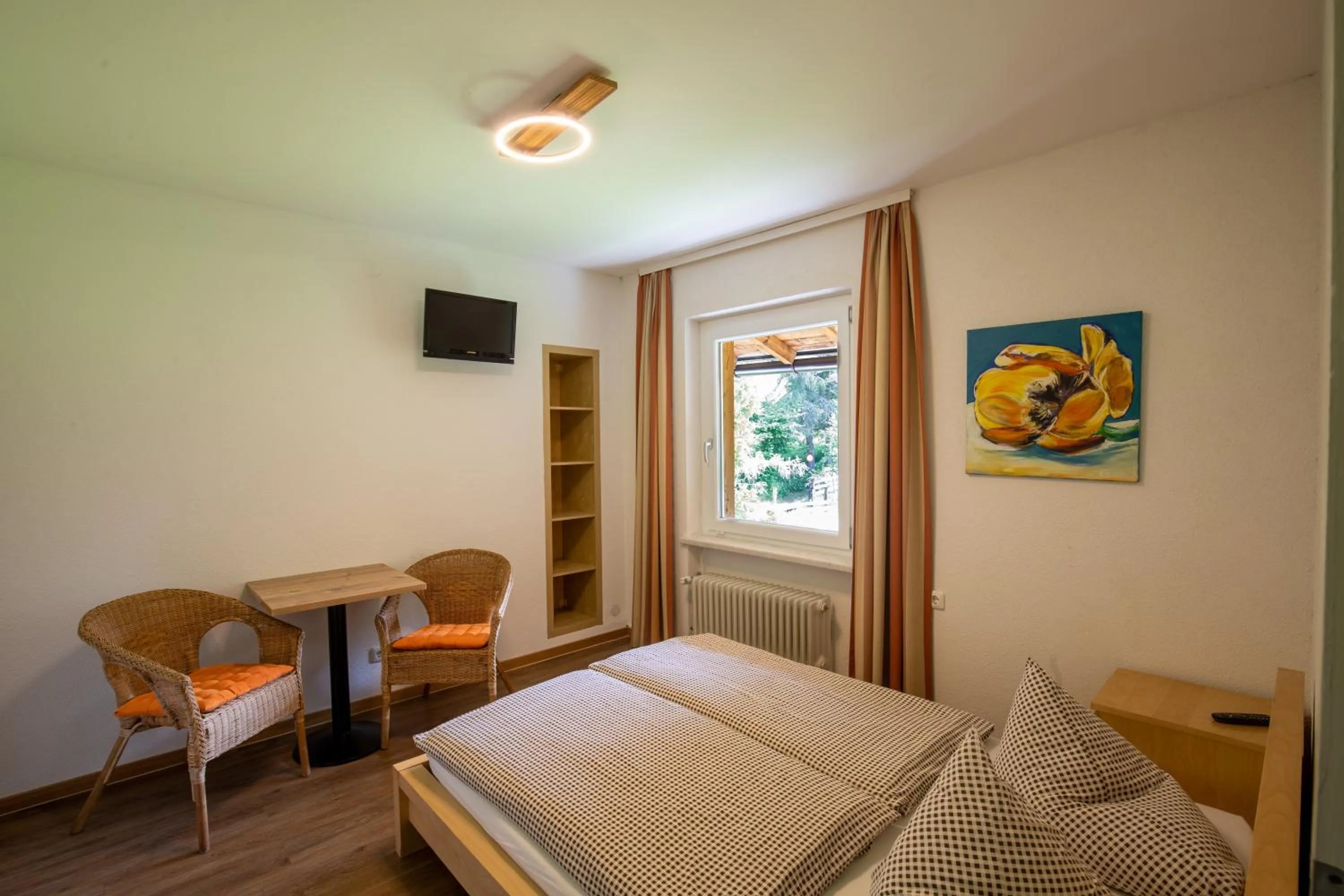 Photo of the whole room, Bed in Hotel Pension Tyrol