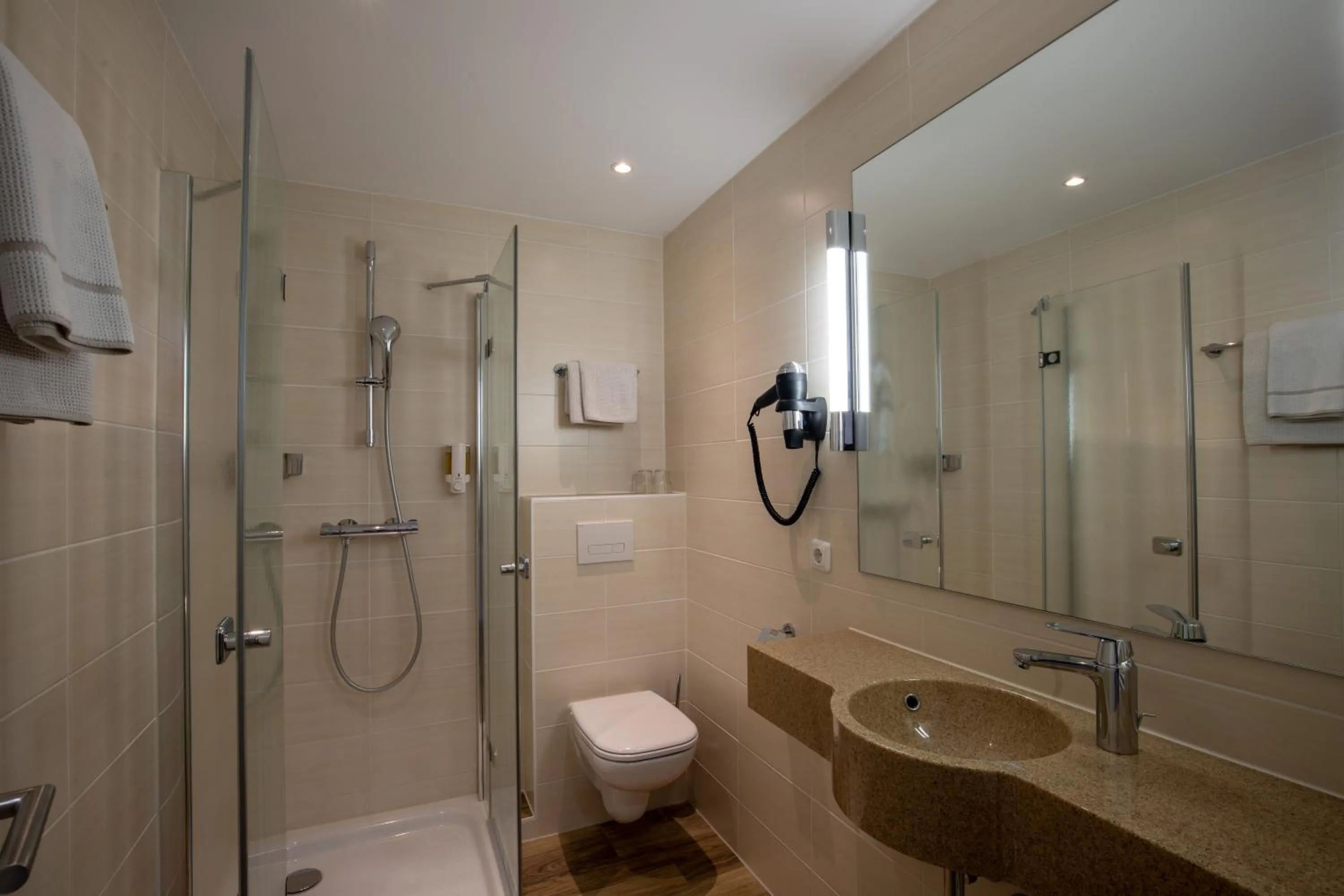 Bathroom in Hotel Pension Tyrol