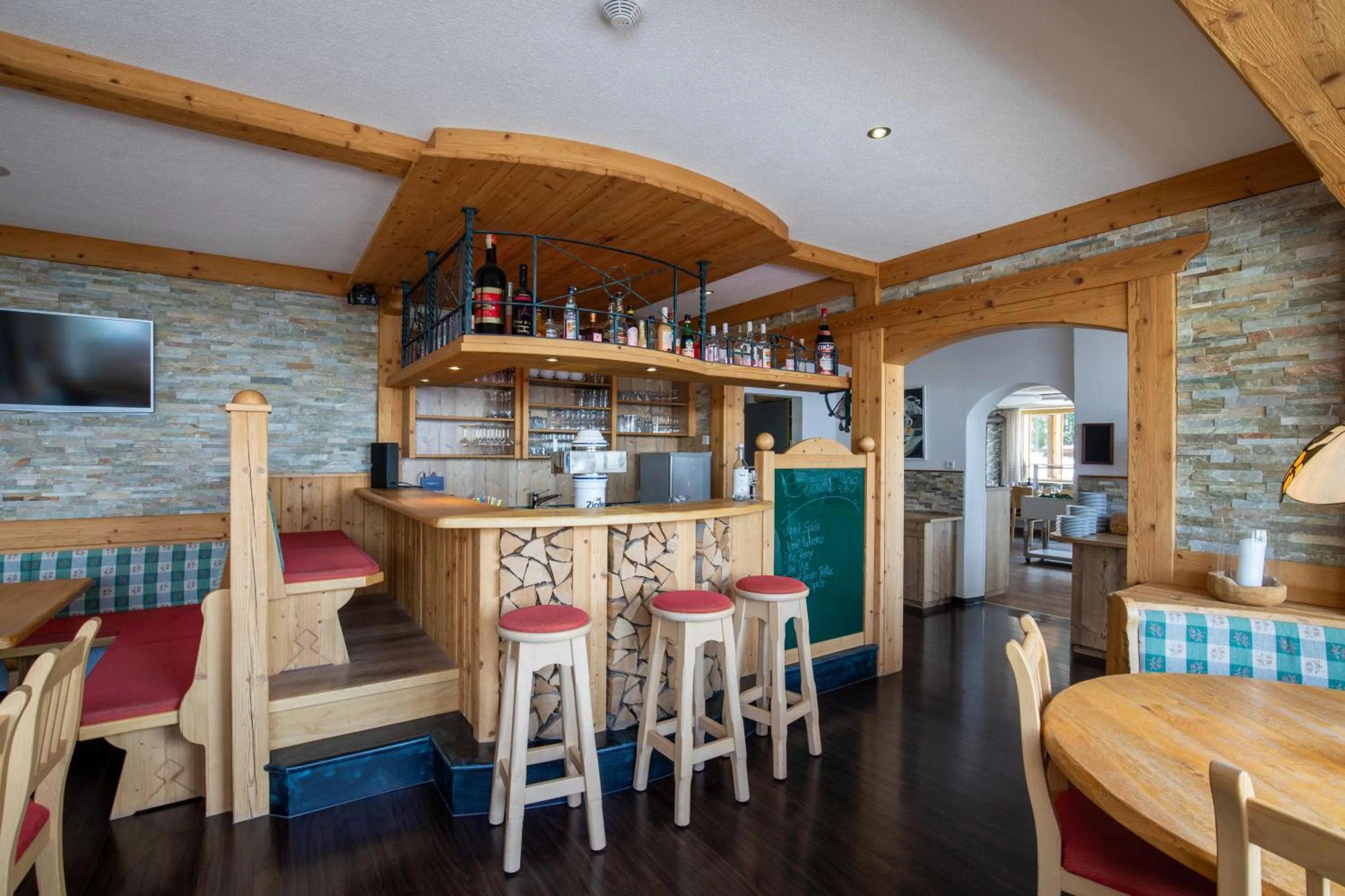 Lounge or bar in Hotel Pension Tyrol