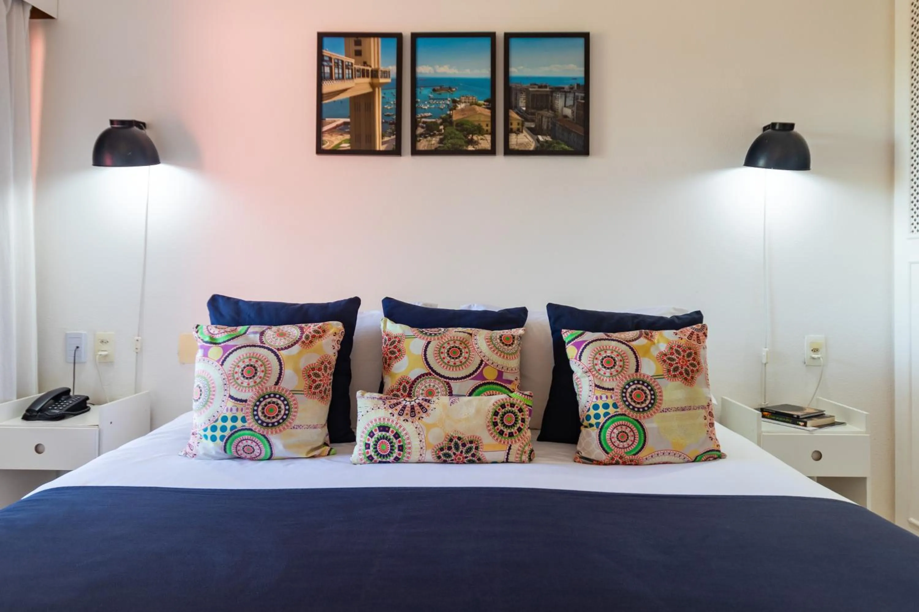 Bedroom, Bed in Jubarte Hotel by Insólito