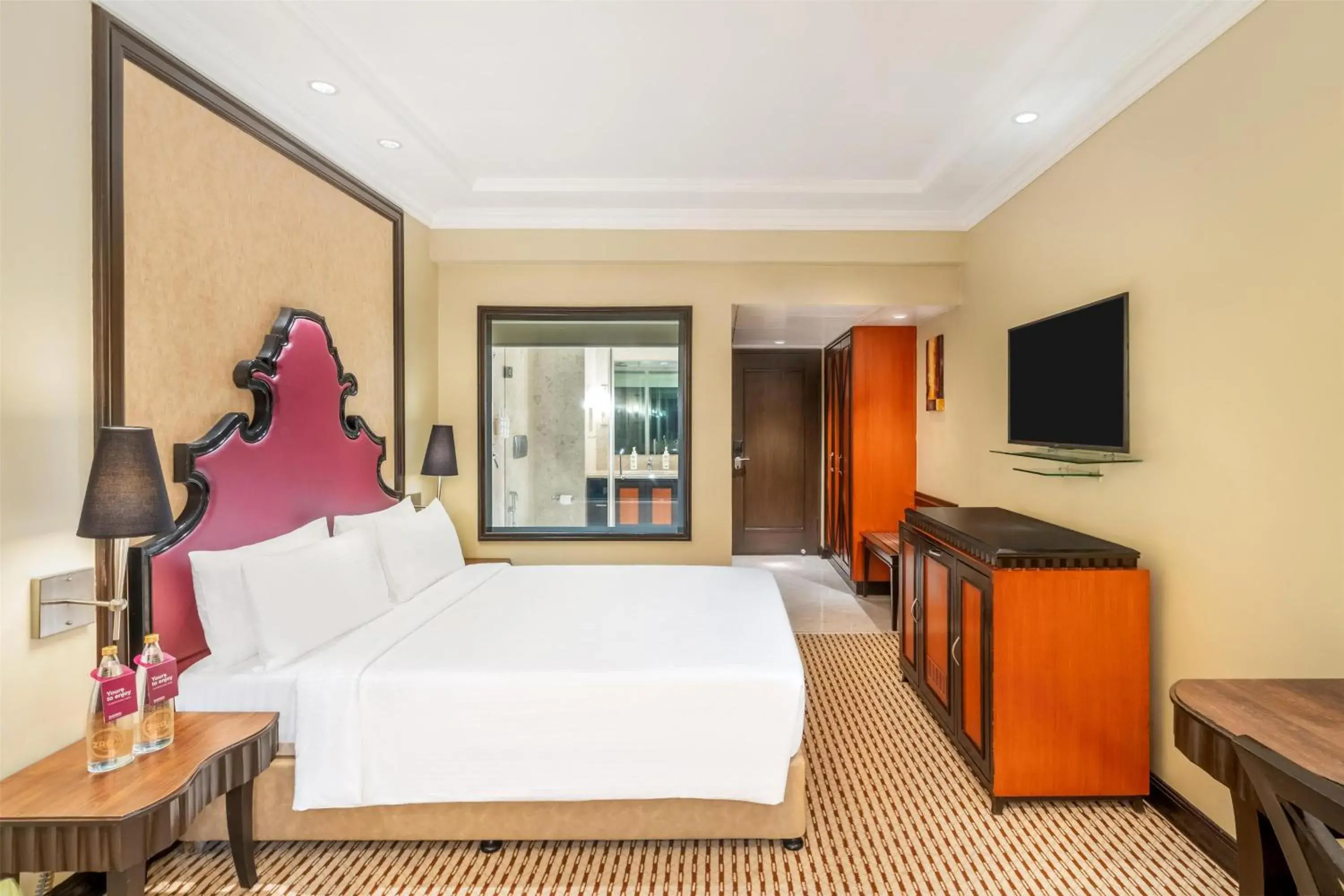 Bedroom, Bed in St Mark's Hotel Bengaluru, a member of Radisson Individuals Bedroom, Bed in St Mark's Hotel Bengaluru, a member of Radisson Individuals