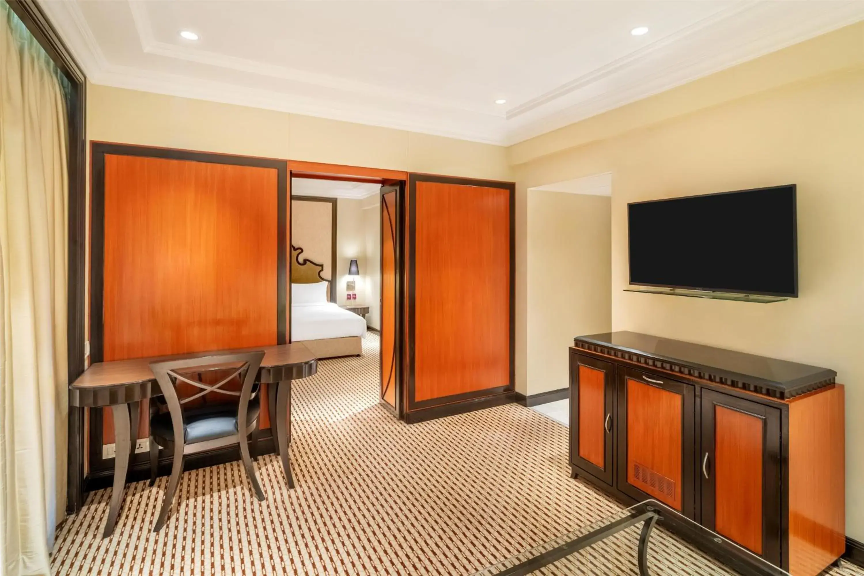 Photo of the whole room, Bed in St Mark's Hotel Bengaluru, a member of Radisson Individuals Photo of the whole room, Bed in St Mark's Hotel Bengaluru, a member of Radisson Individuals