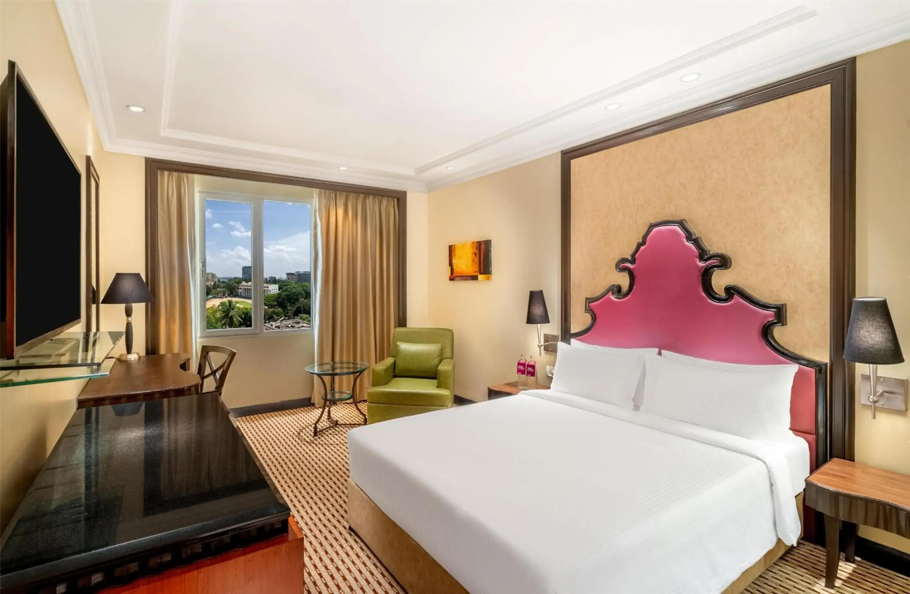 Bedroom, Bed in St Mark's Hotel Bengaluru, a member of Radisson Individuals Bedroom, Bed in St Mark's Hotel Bengaluru, a member of Radisson Individuals