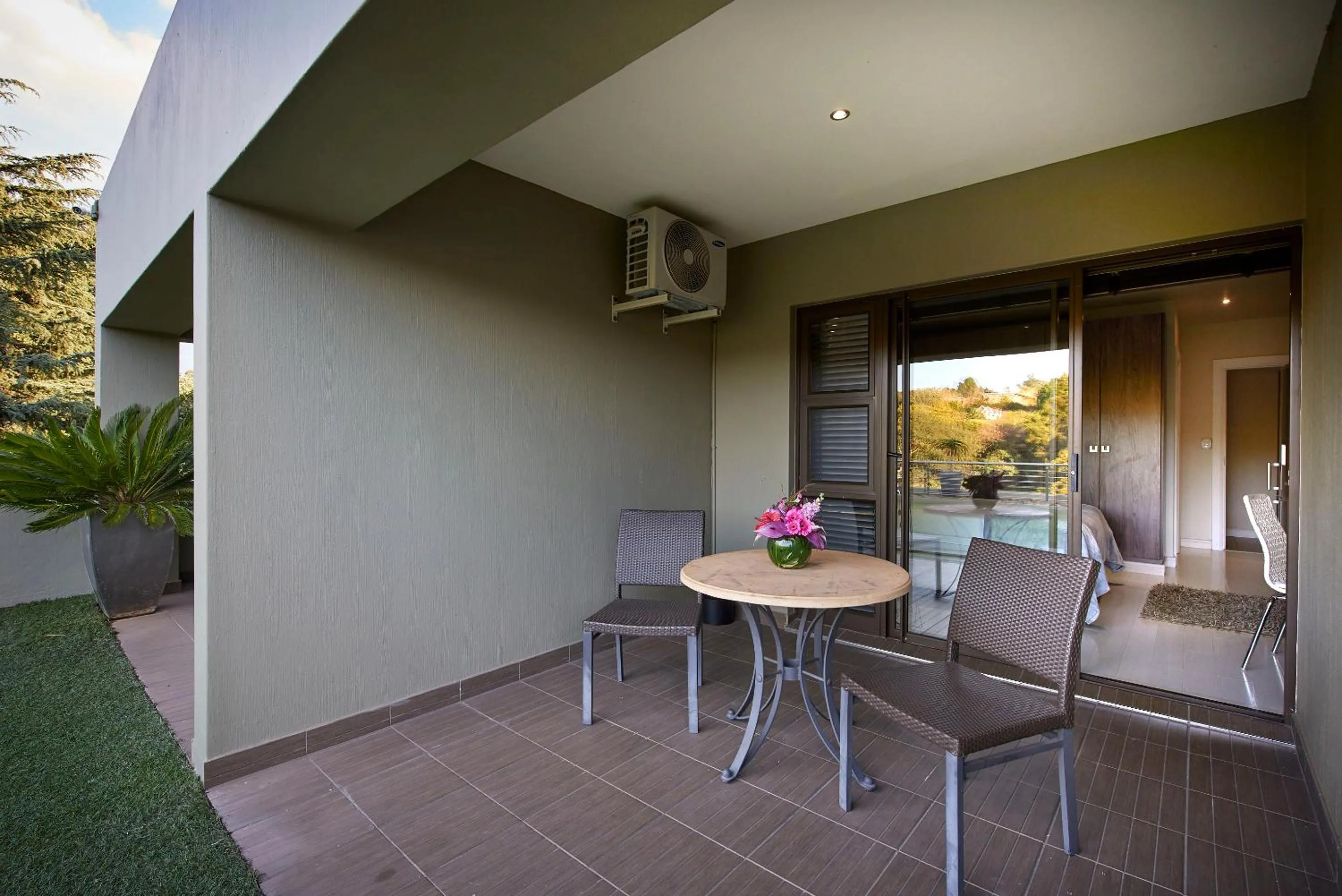 Seating area in Dynasty Forest Sandown Self Catering Hotel