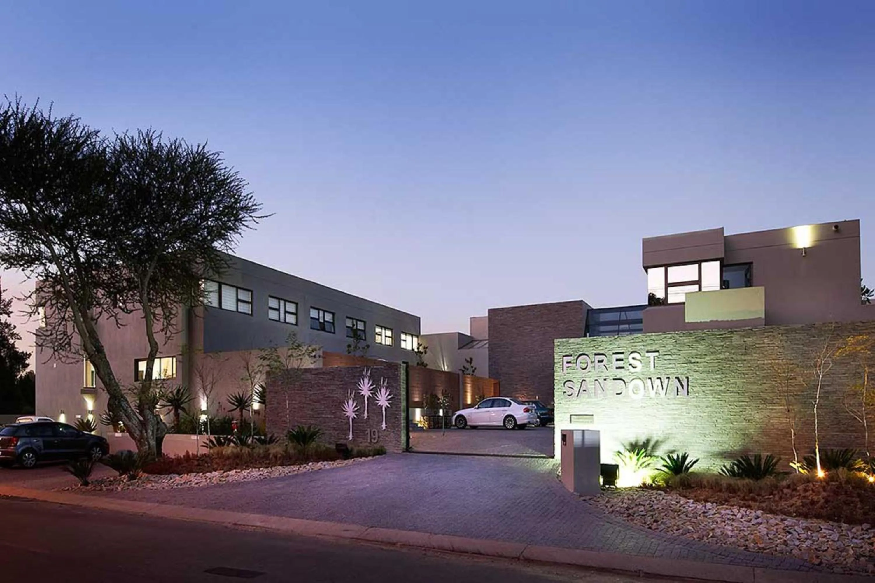 Facade/entrance in Dynasty Forest Sandown Self Catering Hotel