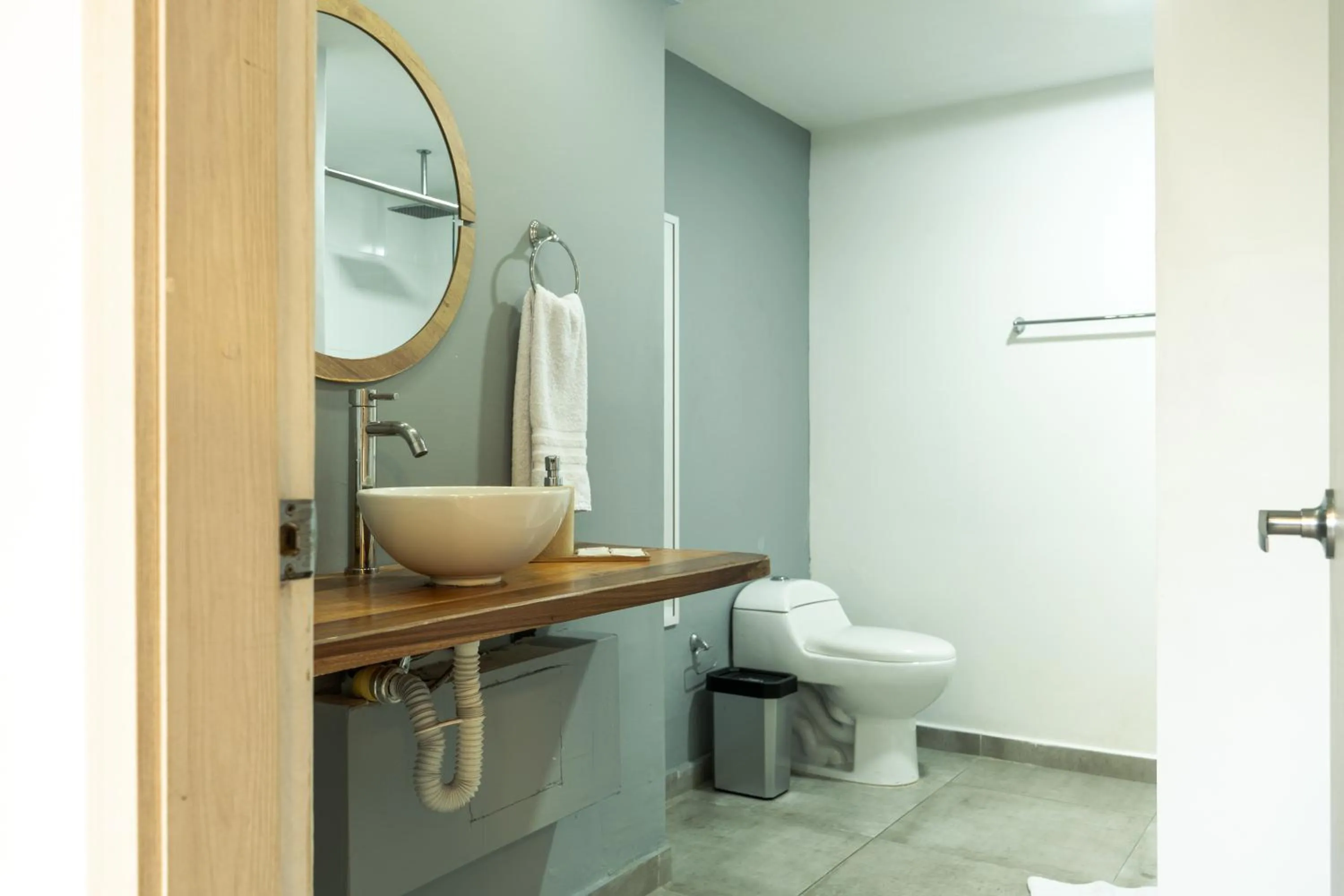 Shower in Hotel Bambu Milla De Oro