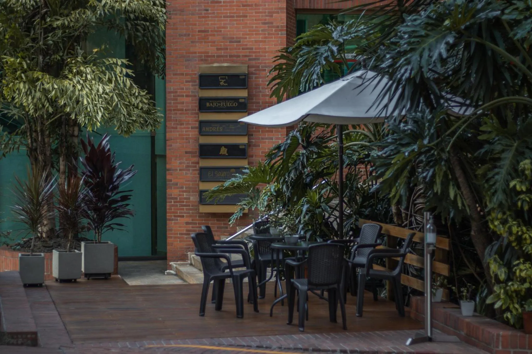 Property building in Hotel Bambu Milla De Oro