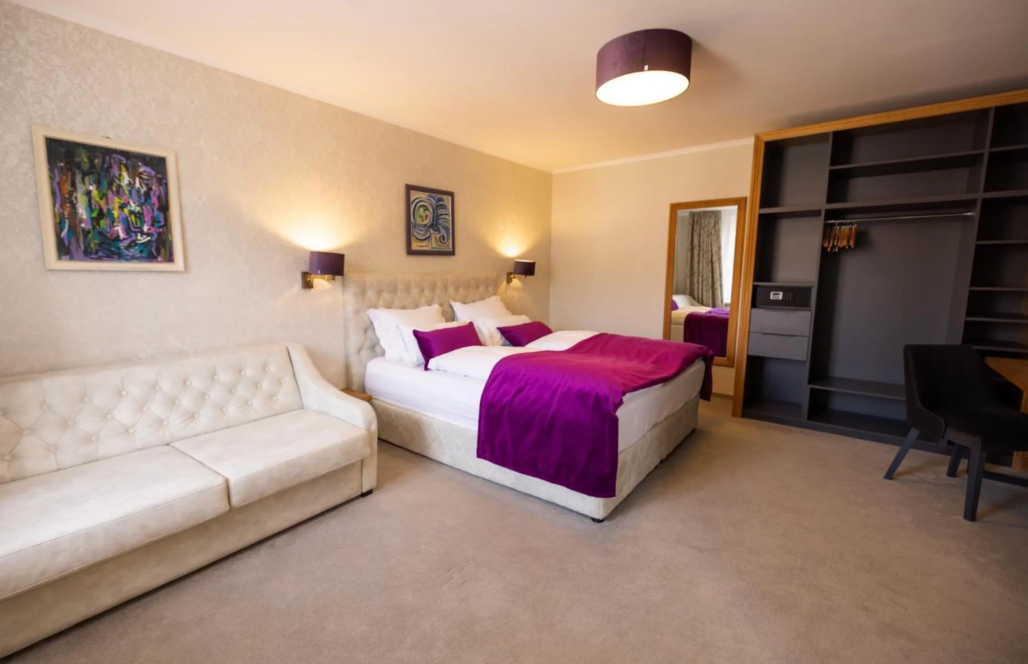 Bed in Hotel Radetzky