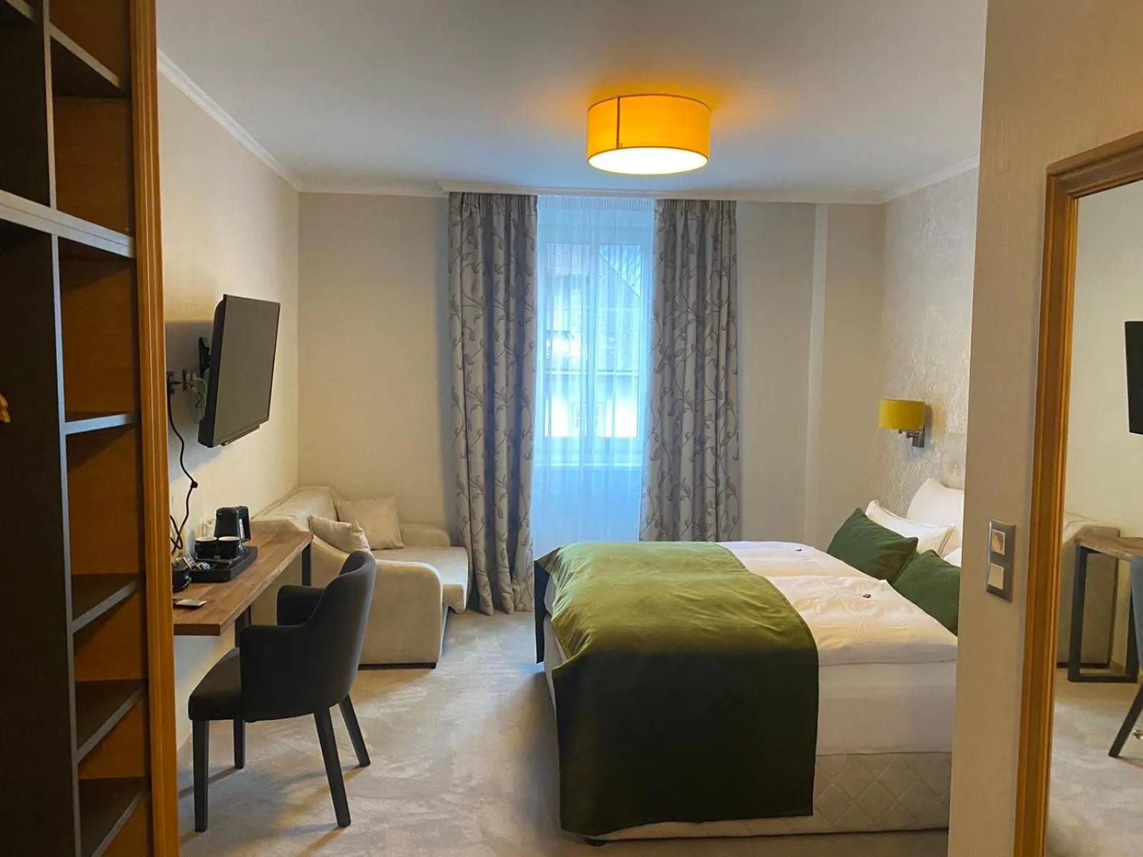 Photo of the whole room, Bed in Hotel Radetzky