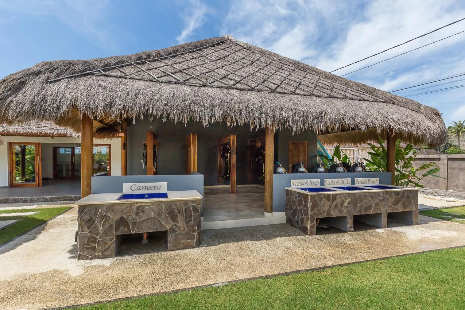 Diving in Emocean Beach Boutique Dive Resort