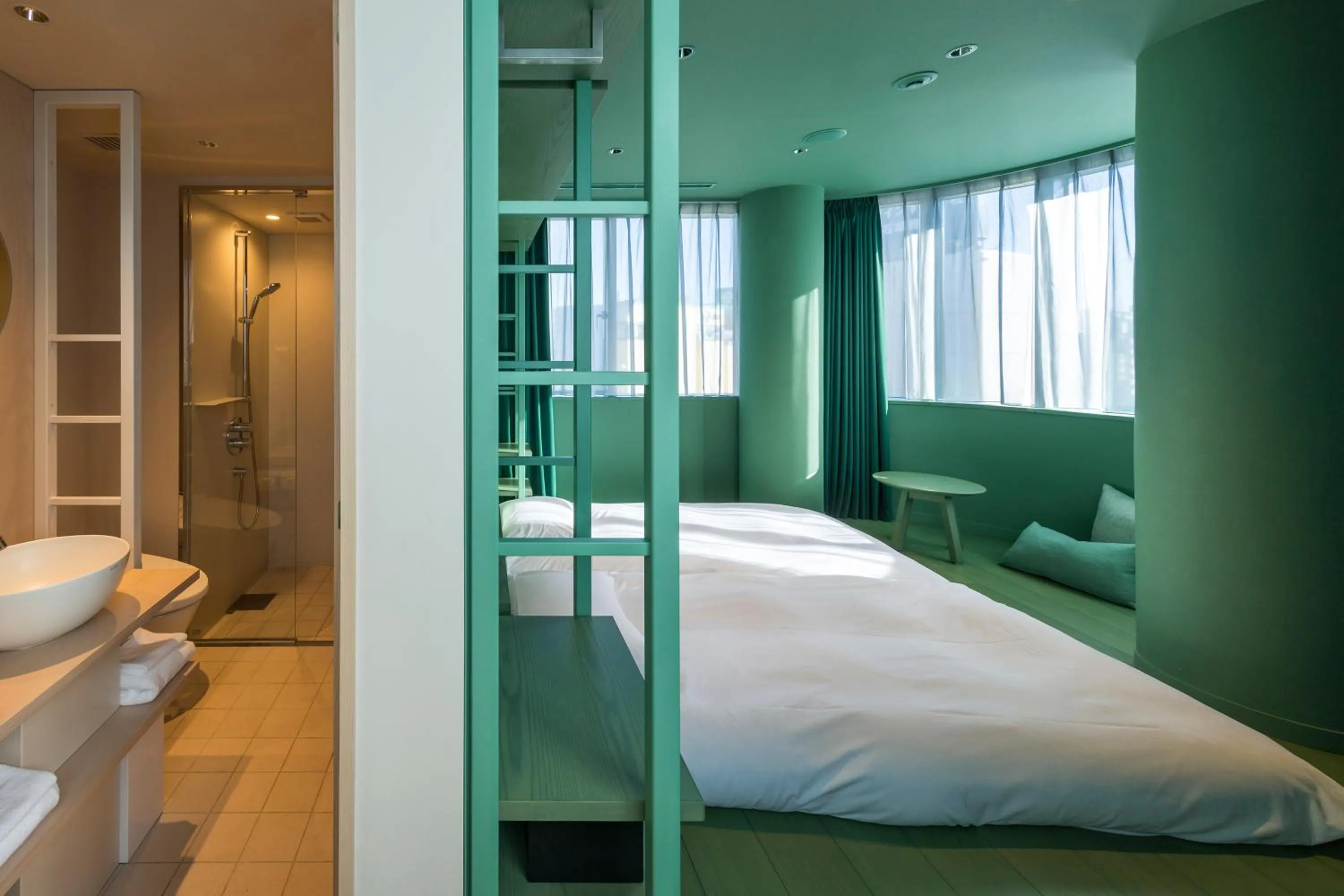 Bed in toggle hotel suidobashi TOKYO