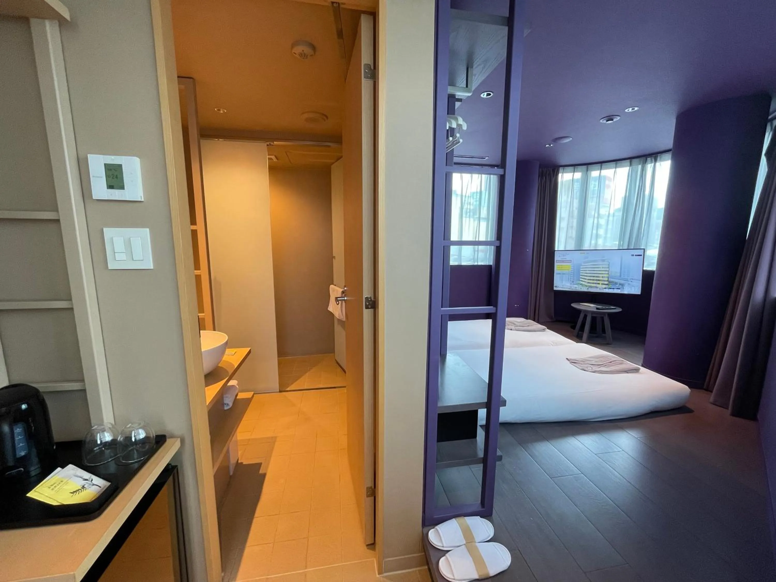 Bed in toggle hotel suidobashi TOKYO