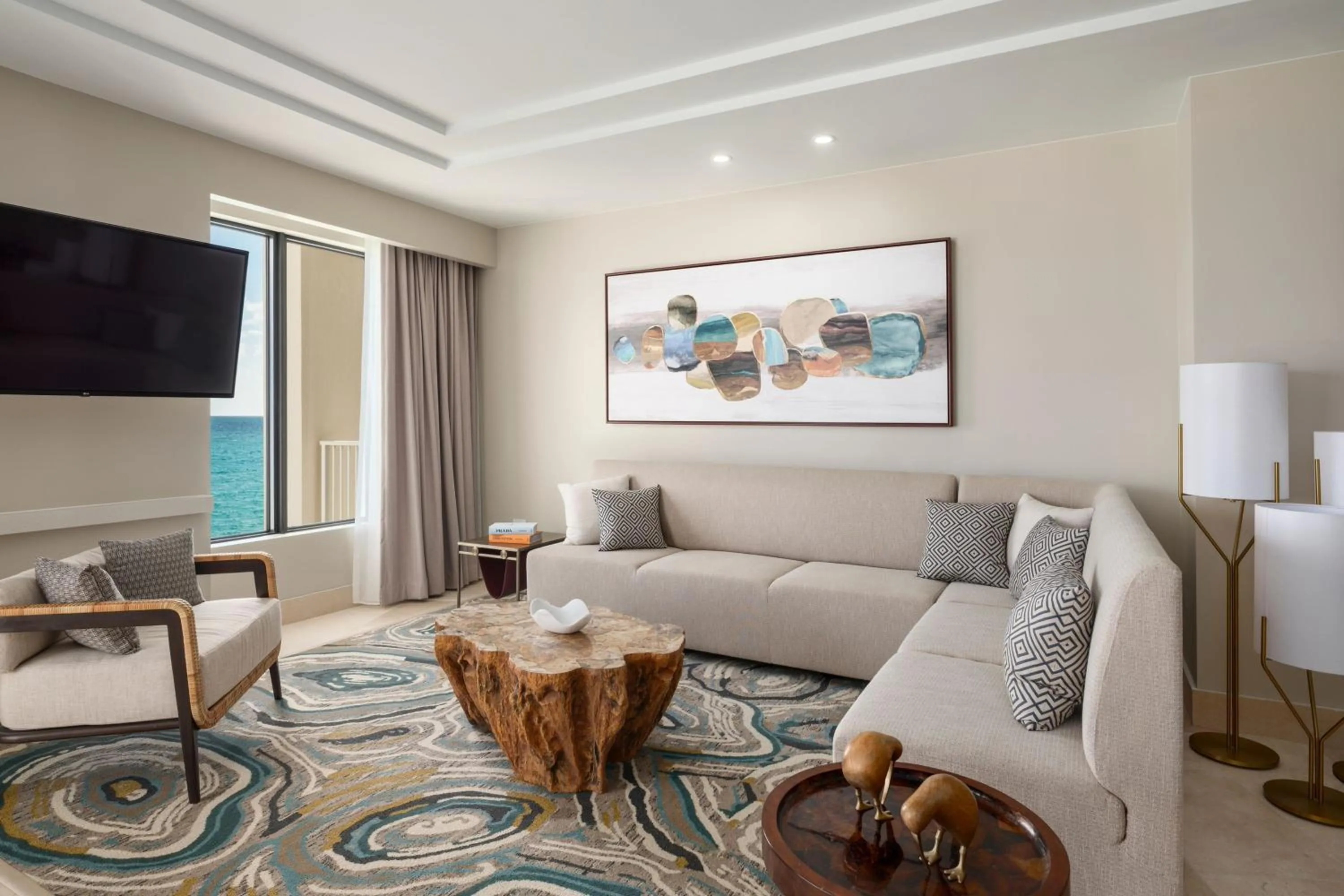 Living room in The St. Regis Bermuda Resort