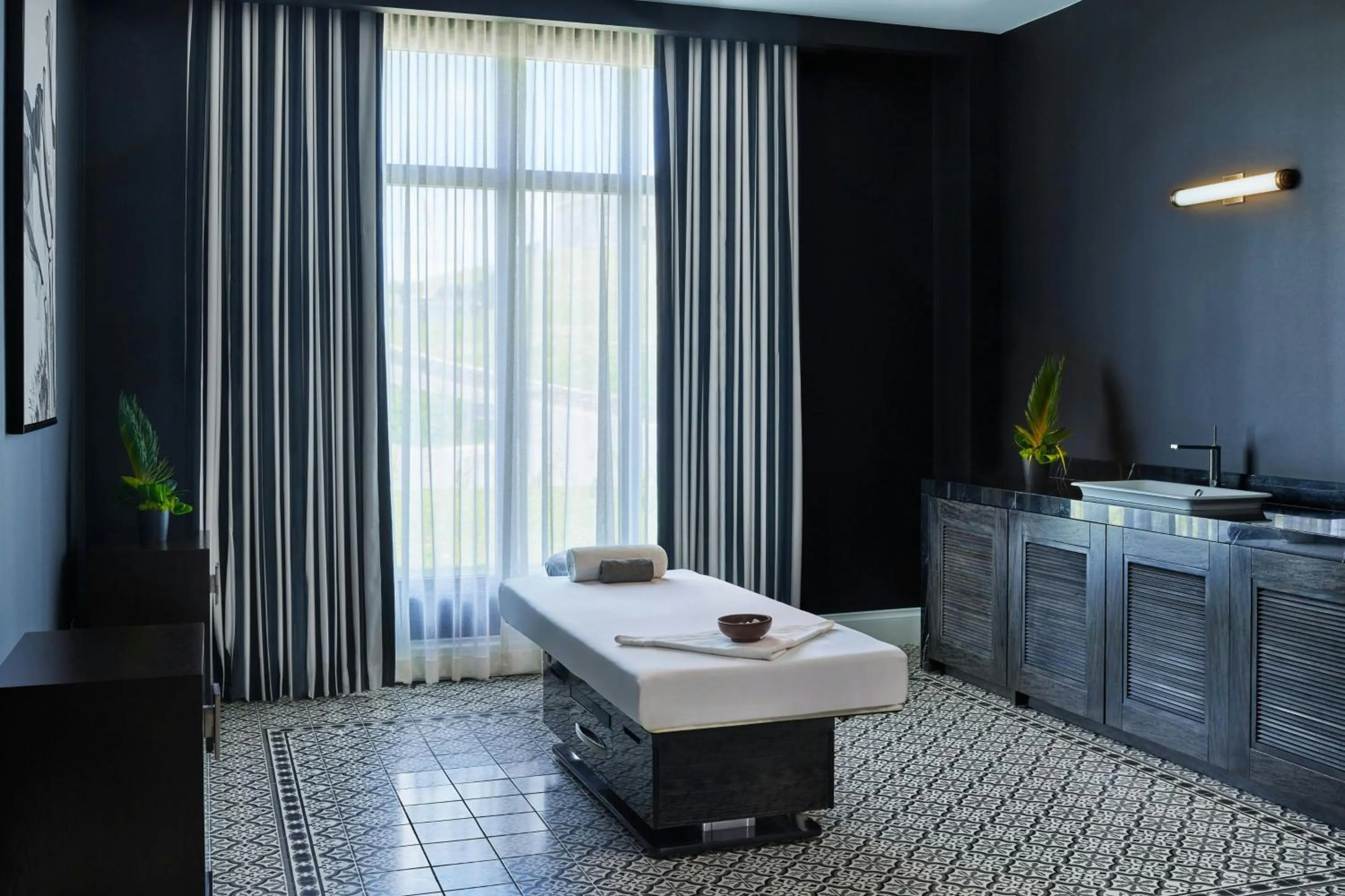 Spa and wellness centre/facilities, Bed in The St. Regis Bermuda Resort