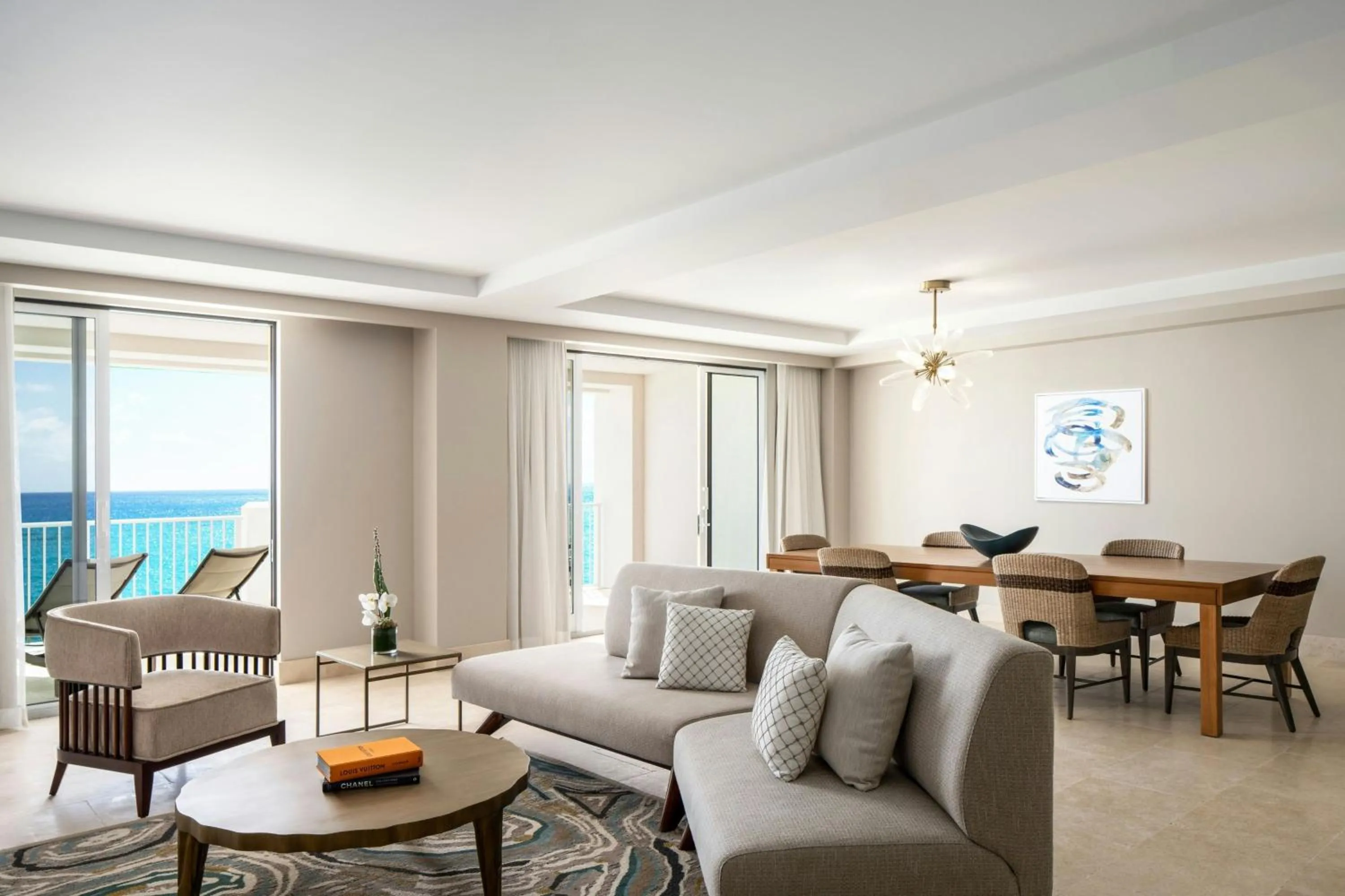 Living room in The St. Regis Bermuda Resort