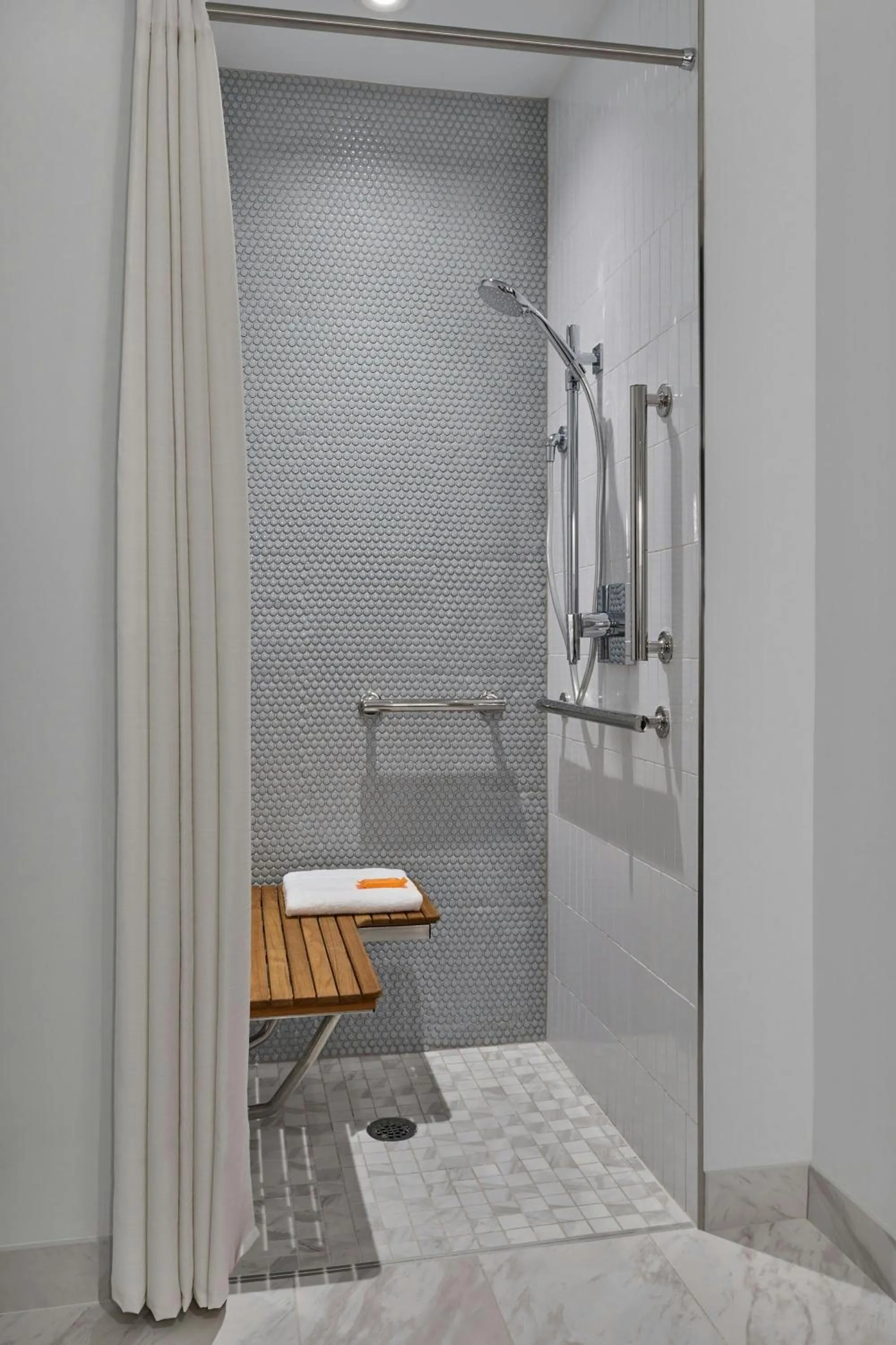 Bathroom in Walt Disney World Swan Reserve